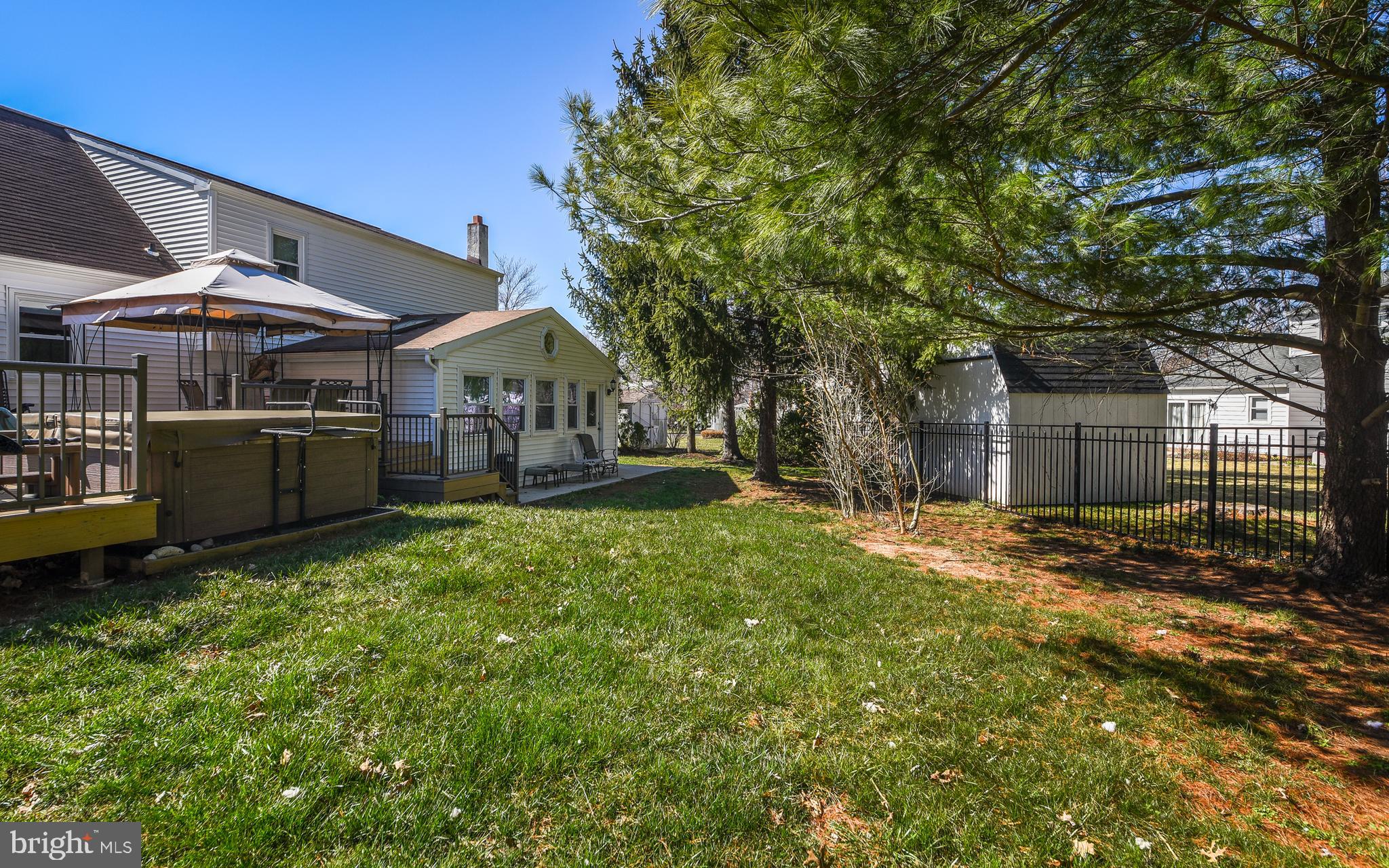 WARRINGTON VIL - Residential