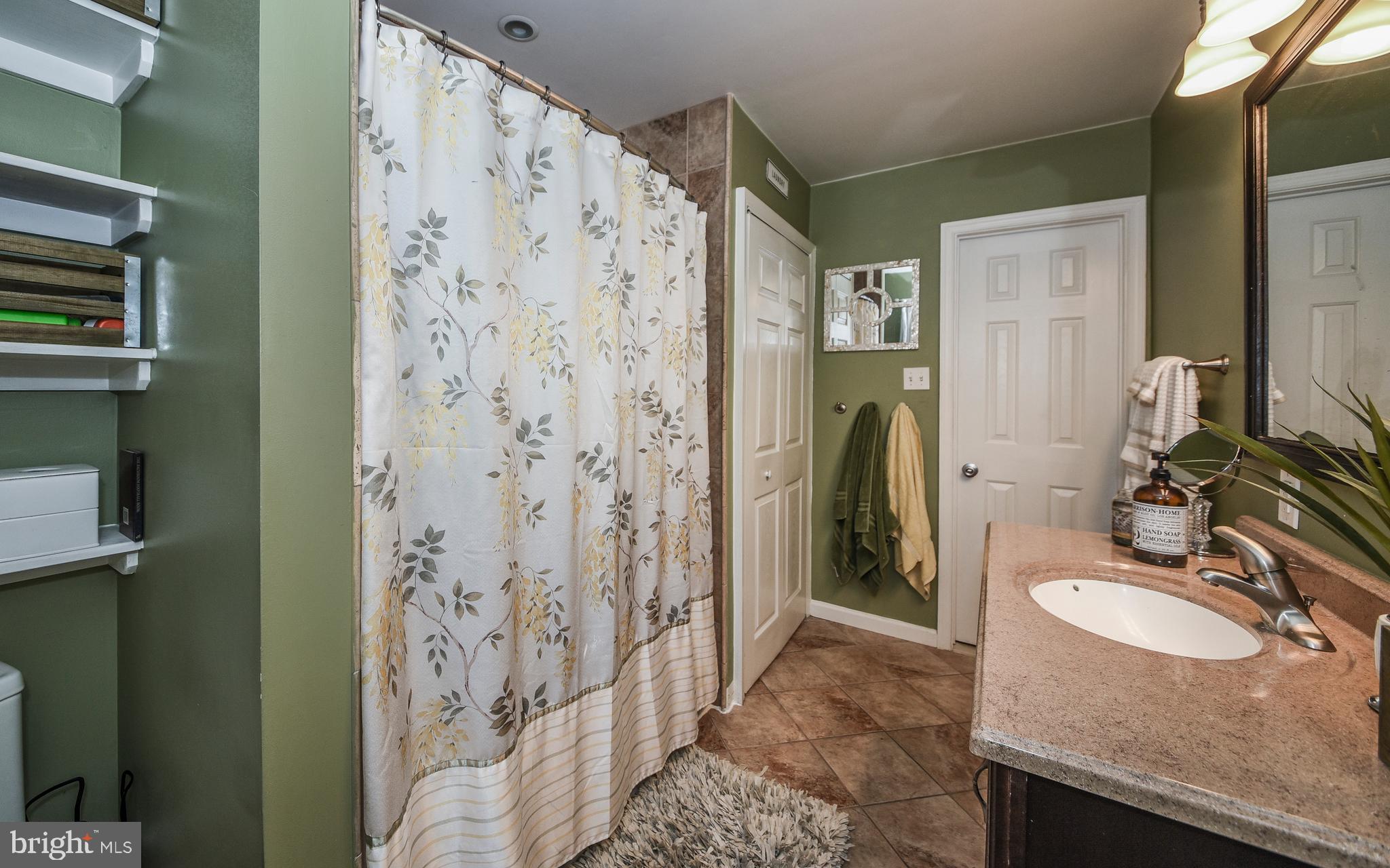 WARRINGTON VIL - Residential