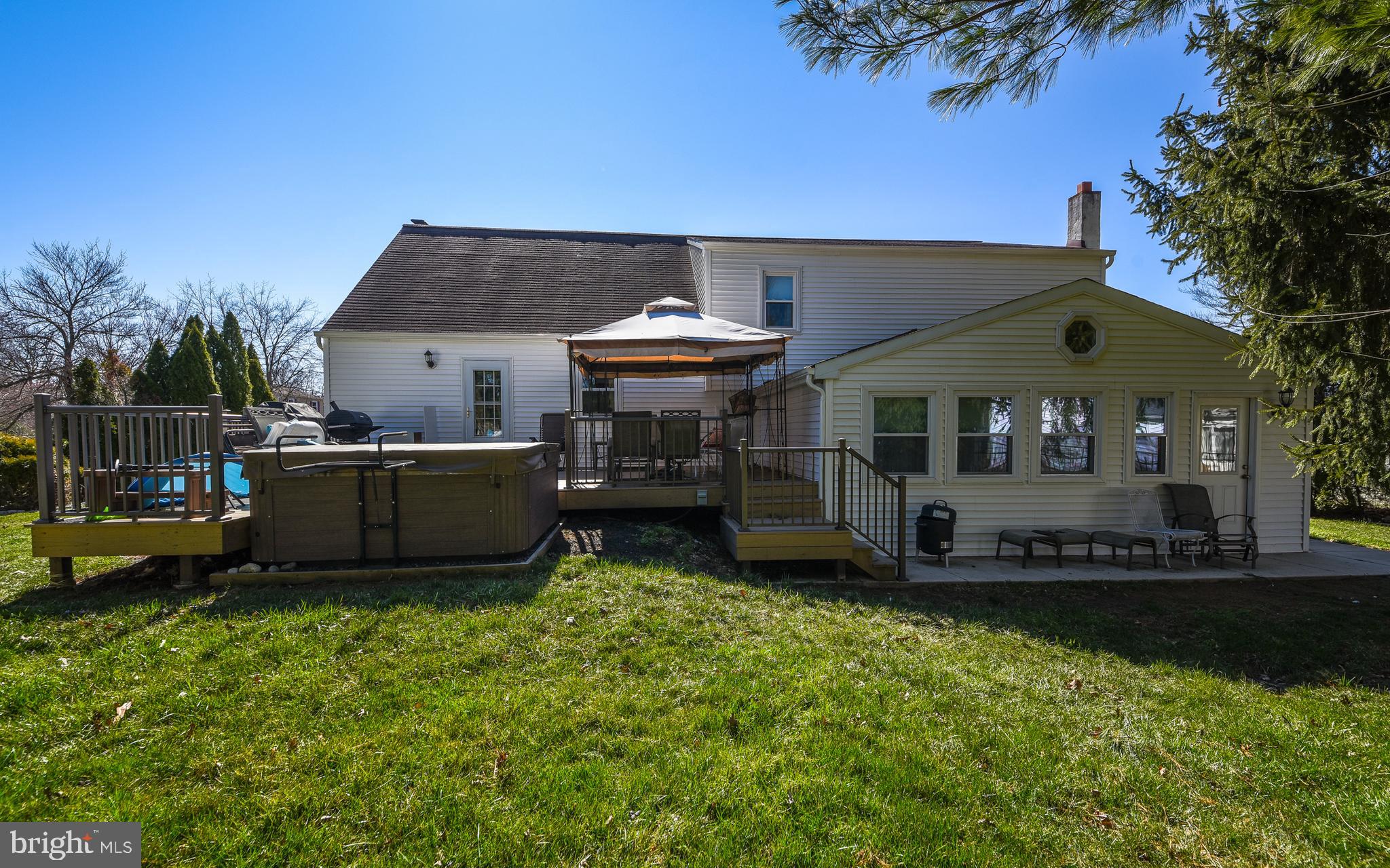 WARRINGTON VIL - Residential