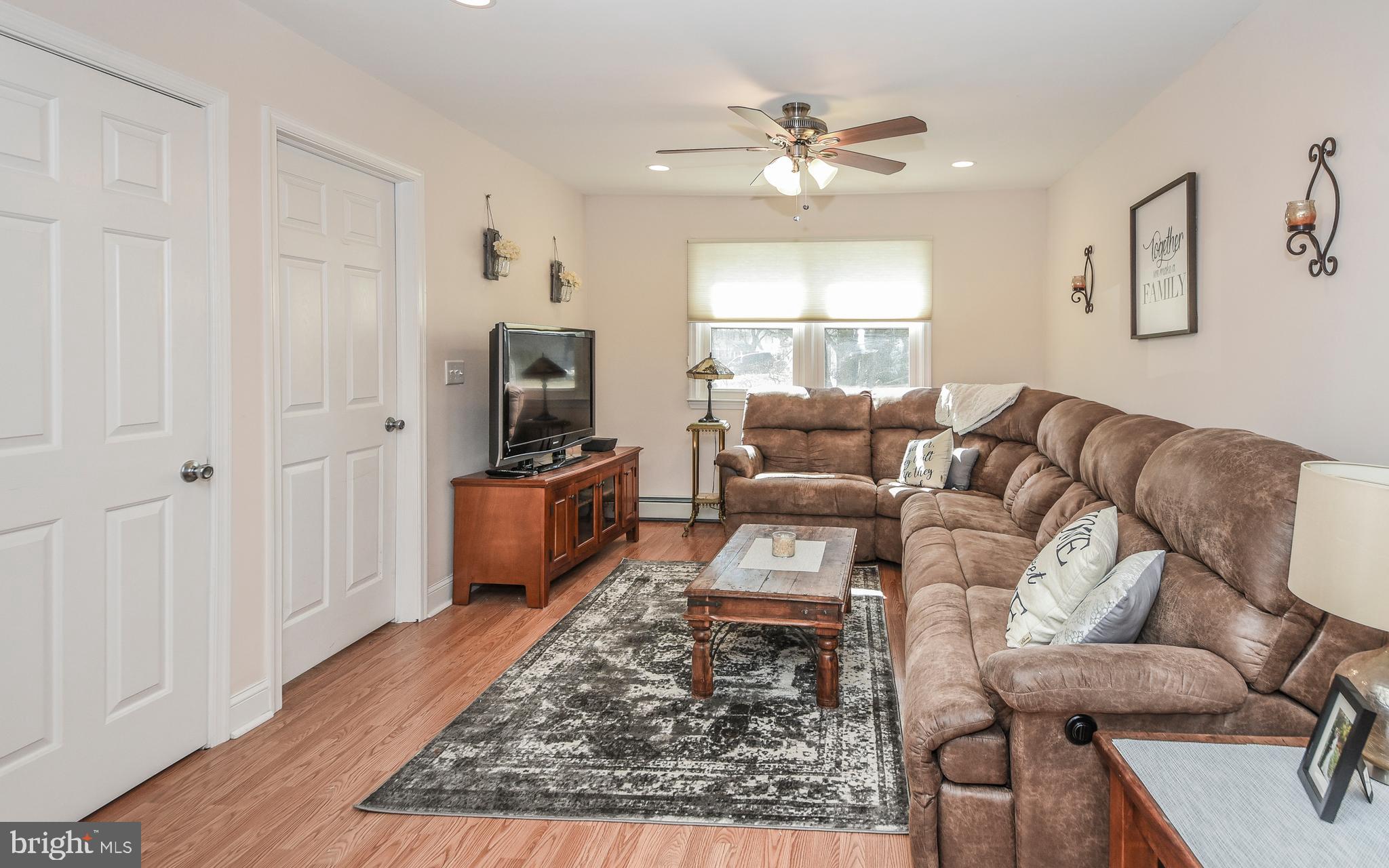 WARRINGTON VIL - Residential