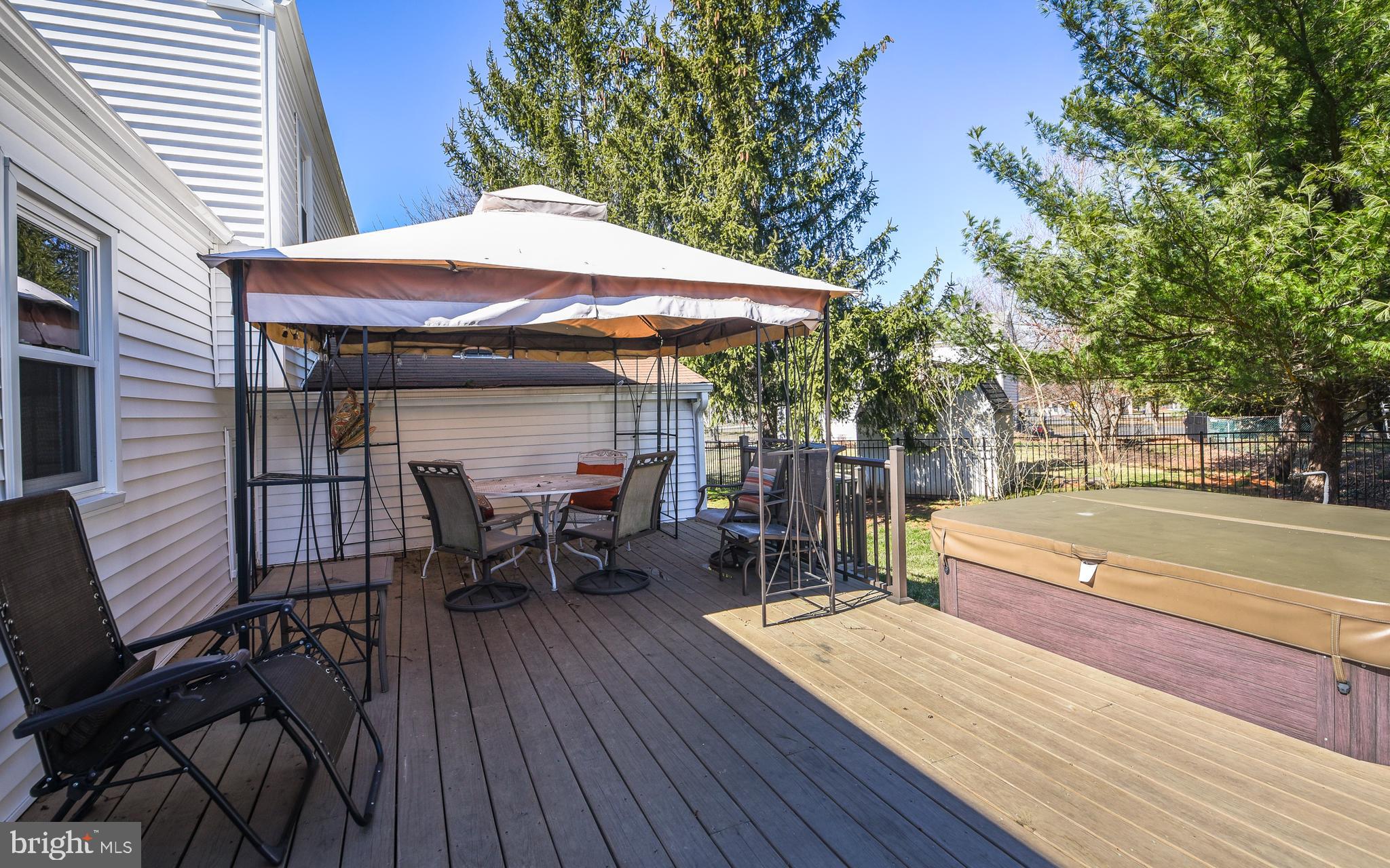 WARRINGTON VIL - Residential