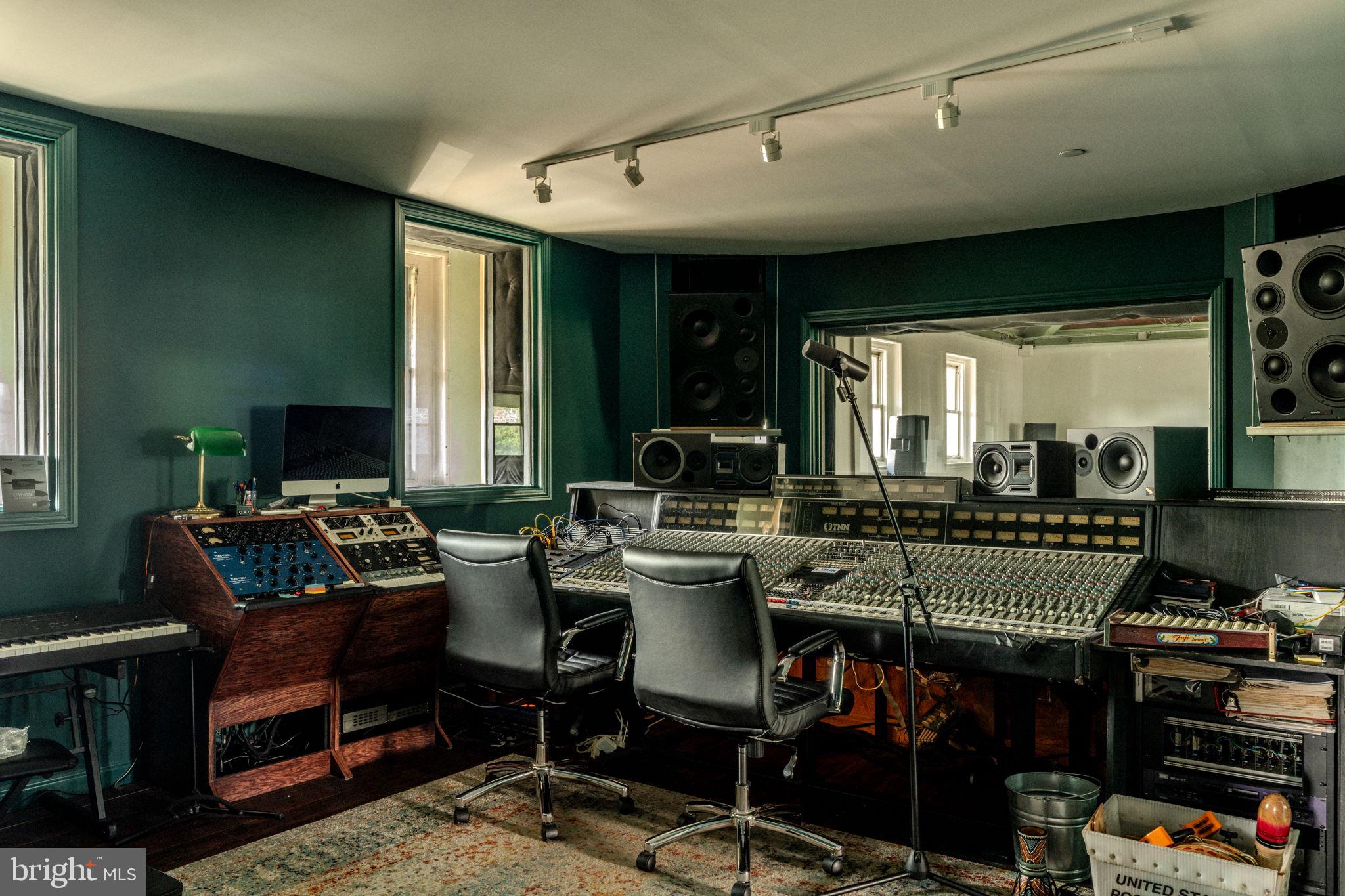 TACONY - Residential