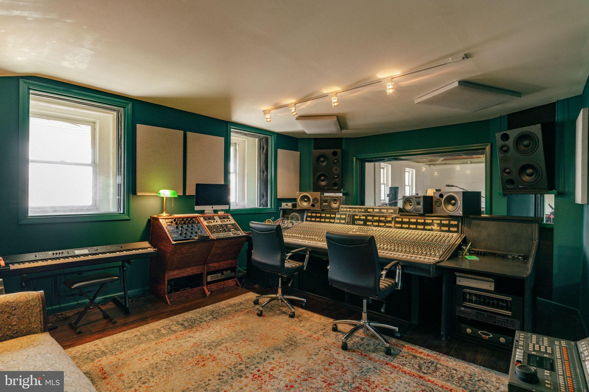 TACONY - Residential