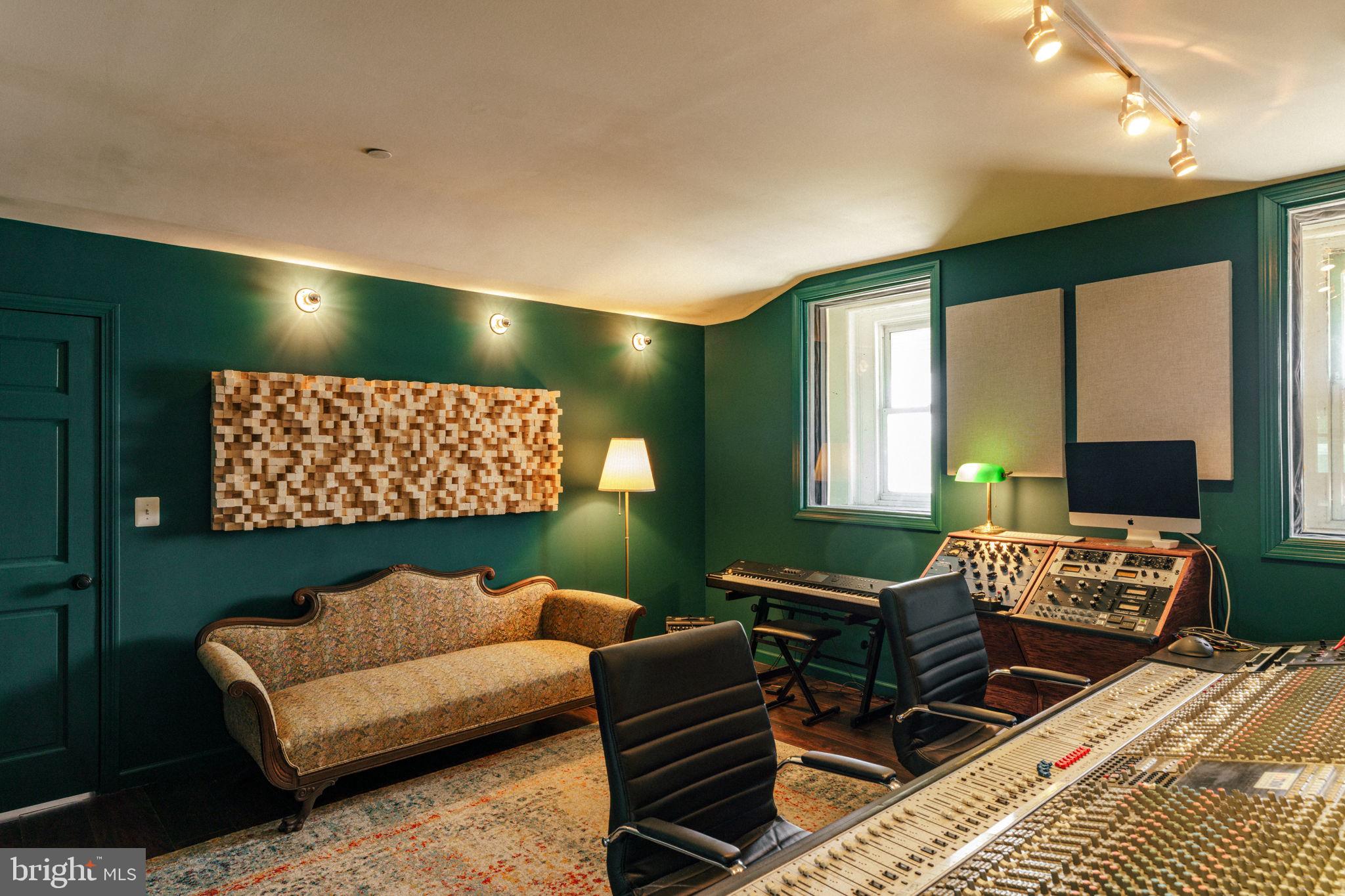 TACONY - Residential