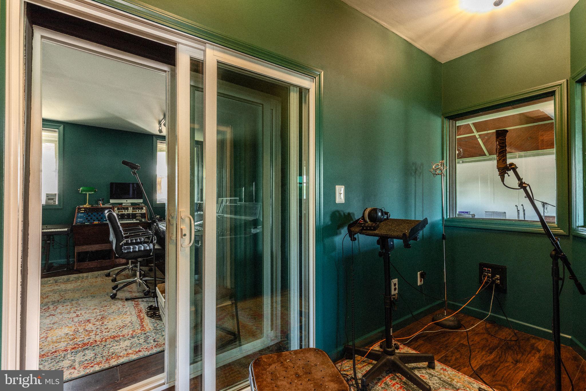 TACONY - Residential