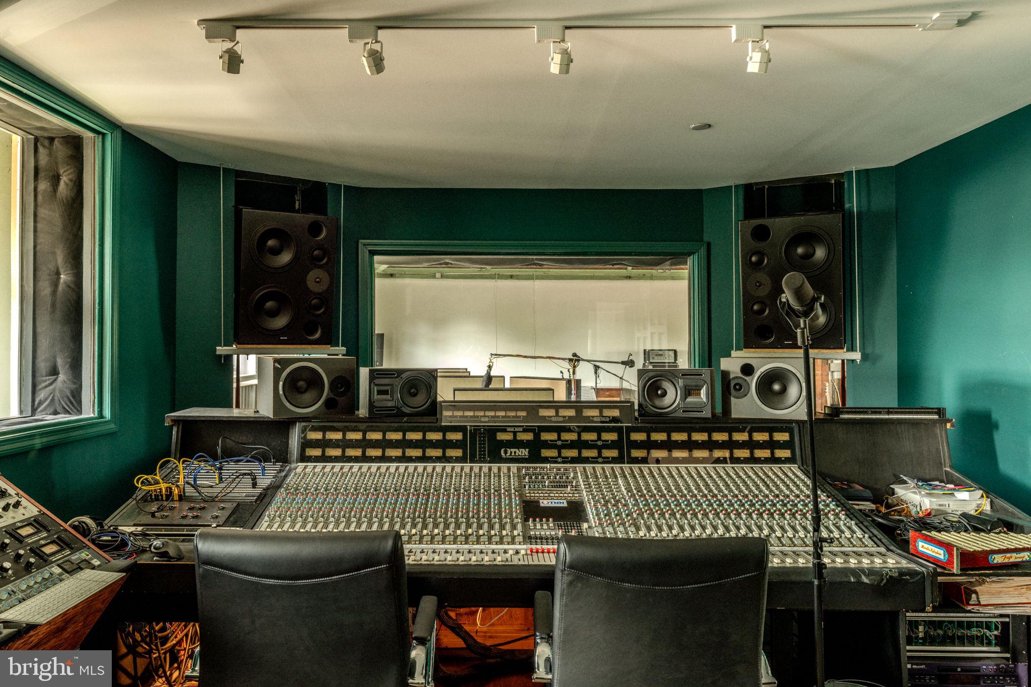 TACONY - Residential