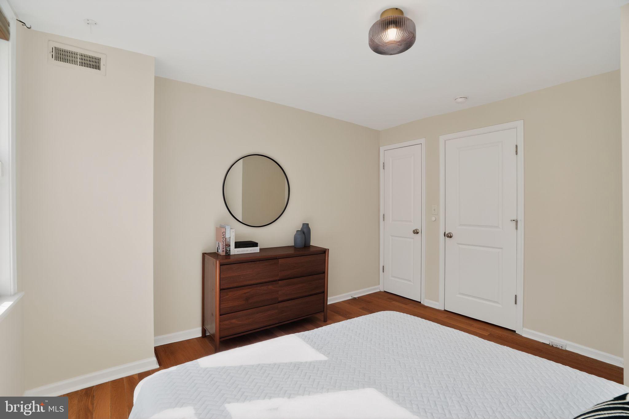 PASSYUNK SQUARE - Residential