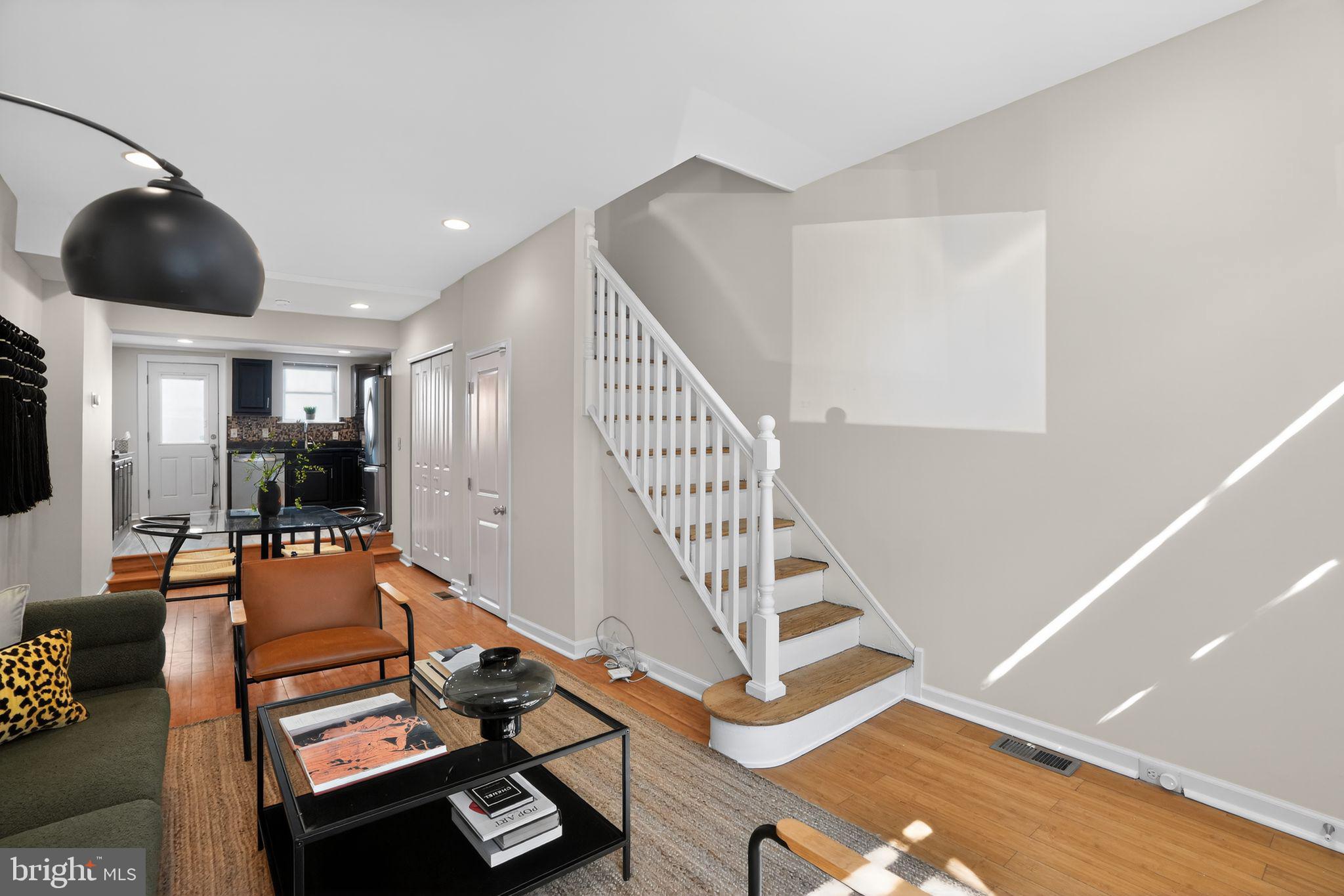 PASSYUNK SQUARE - Residential