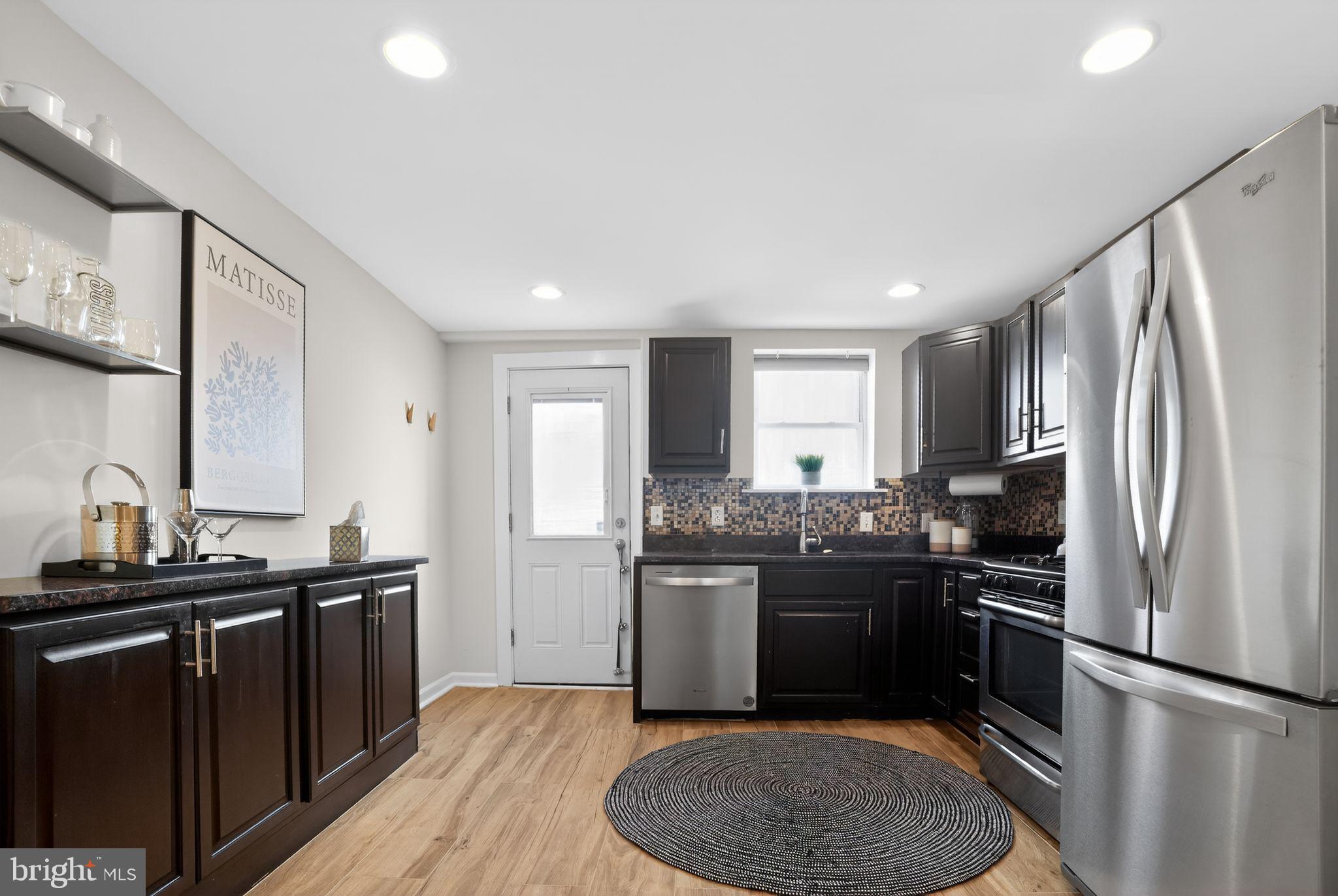 PASSYUNK SQUARE - Residential