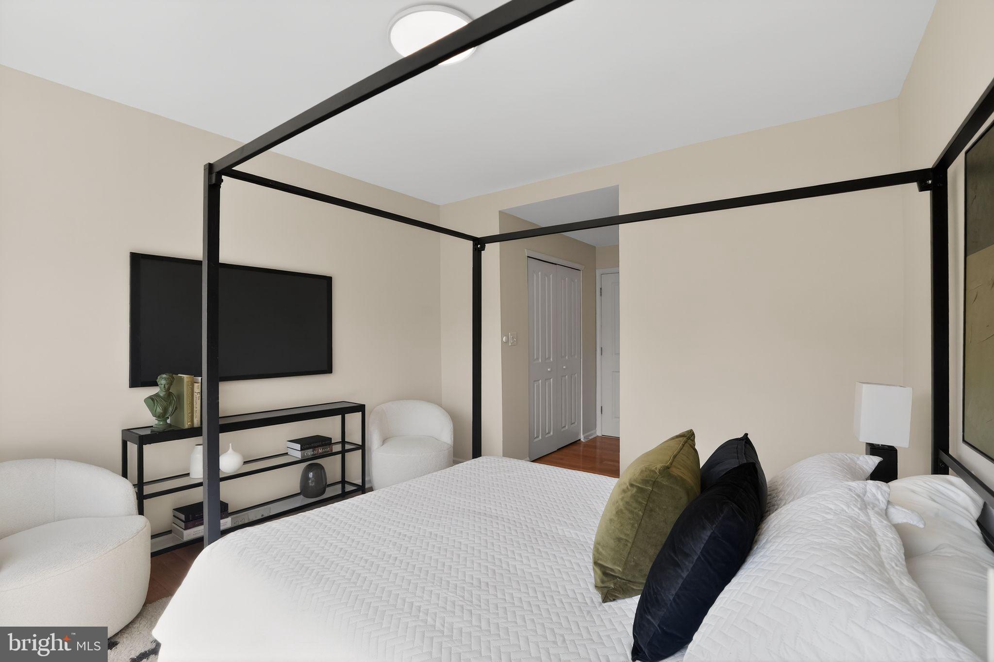 PASSYUNK SQUARE - Residential