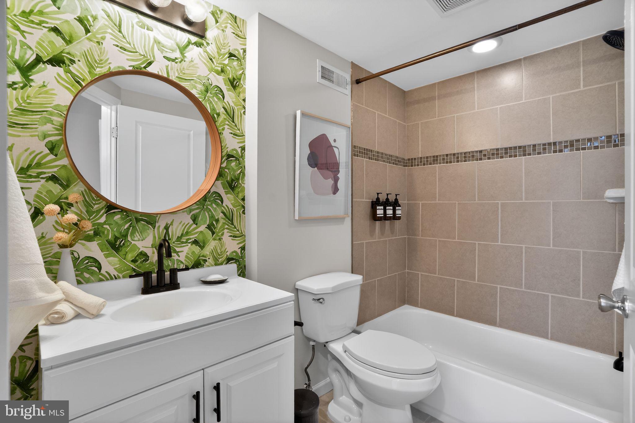 PASSYUNK SQUARE - Residential