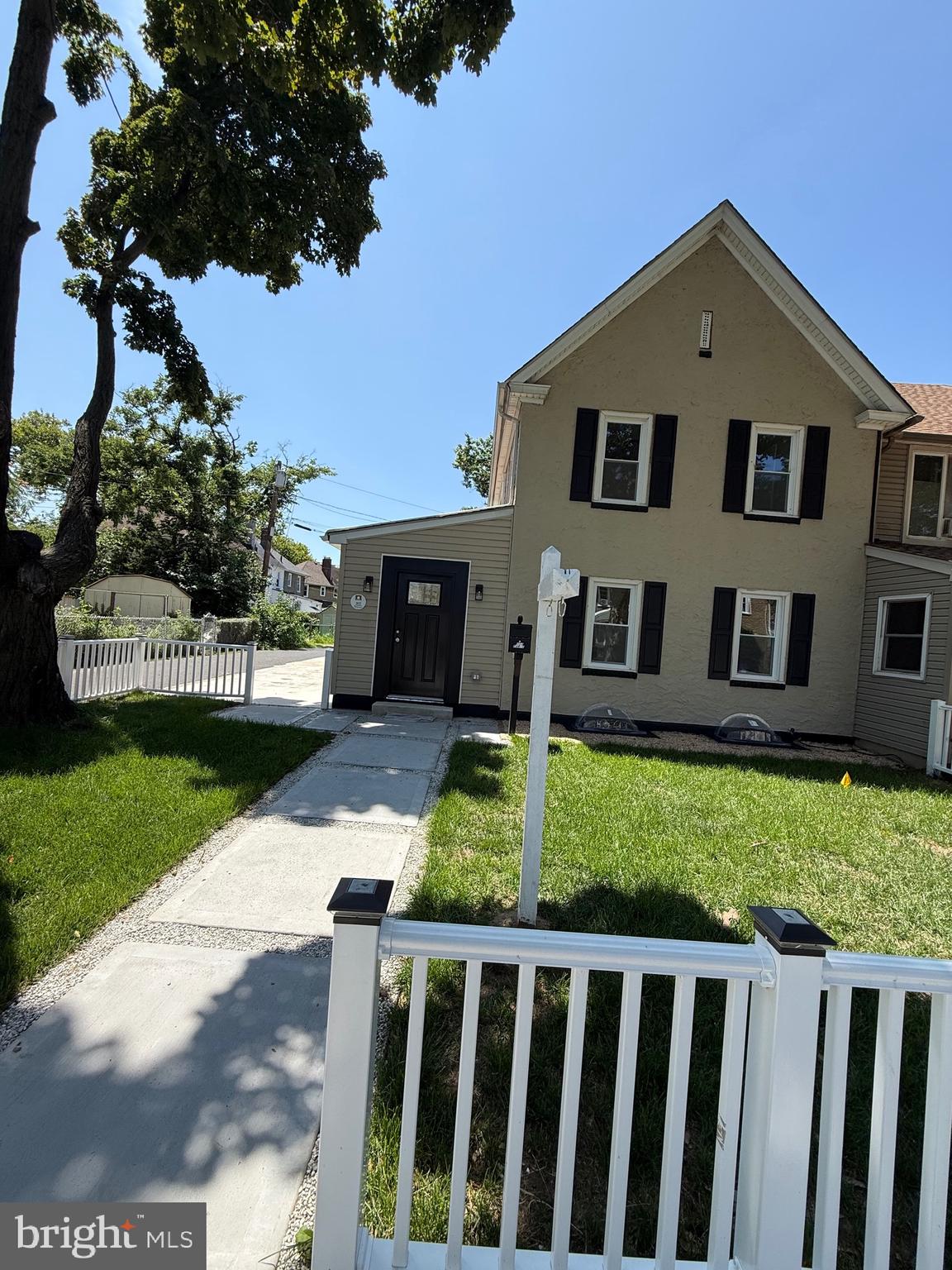 303 PARIS AVENUE