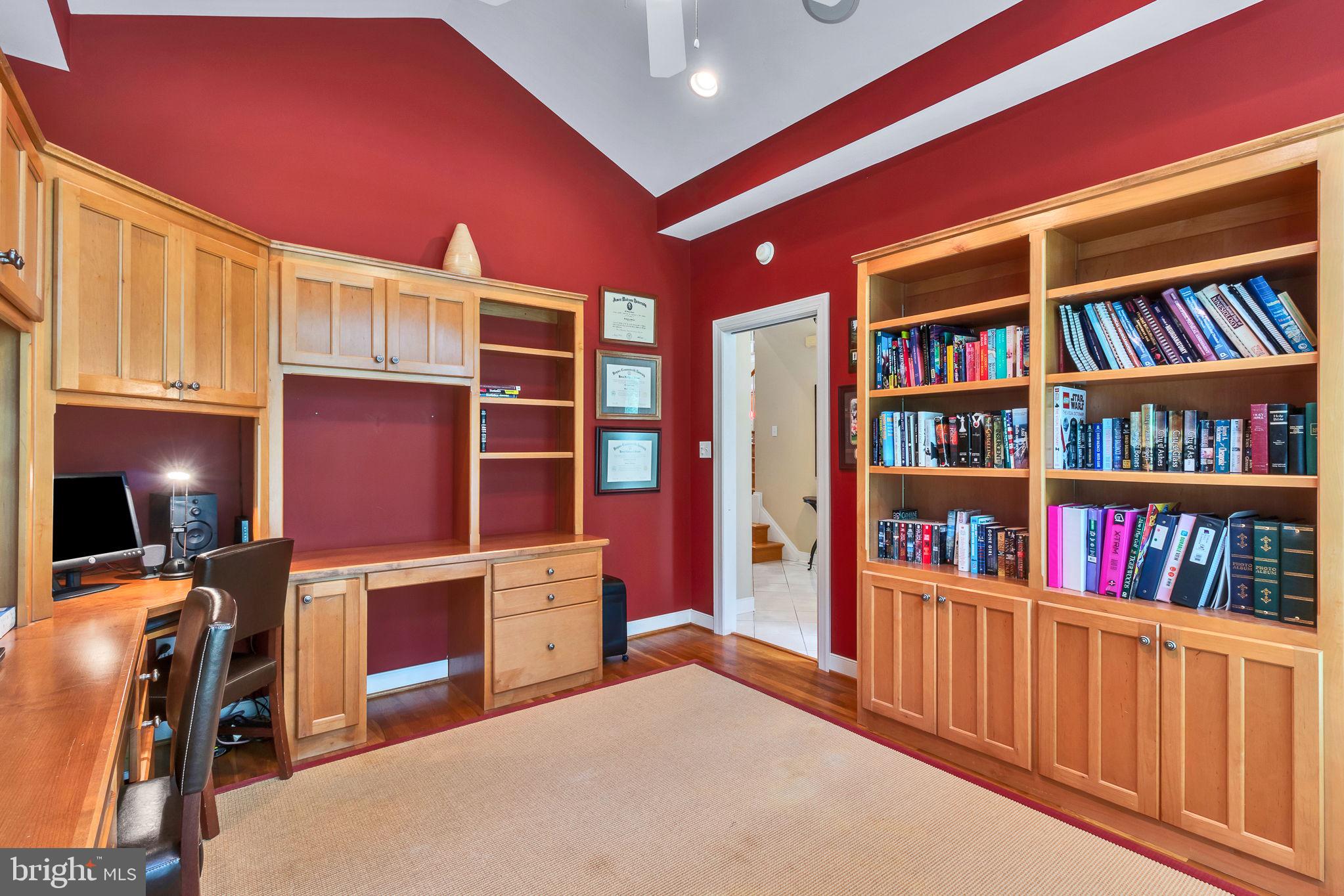 216 ROSEMARY COURT