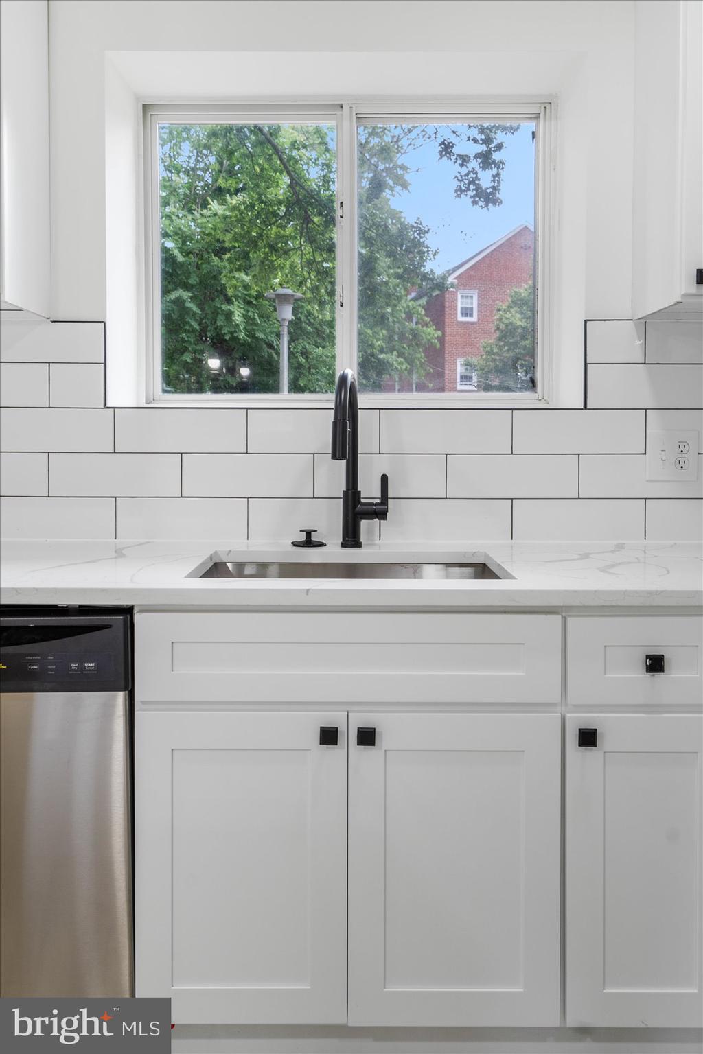 IDLEWOOD - Residential