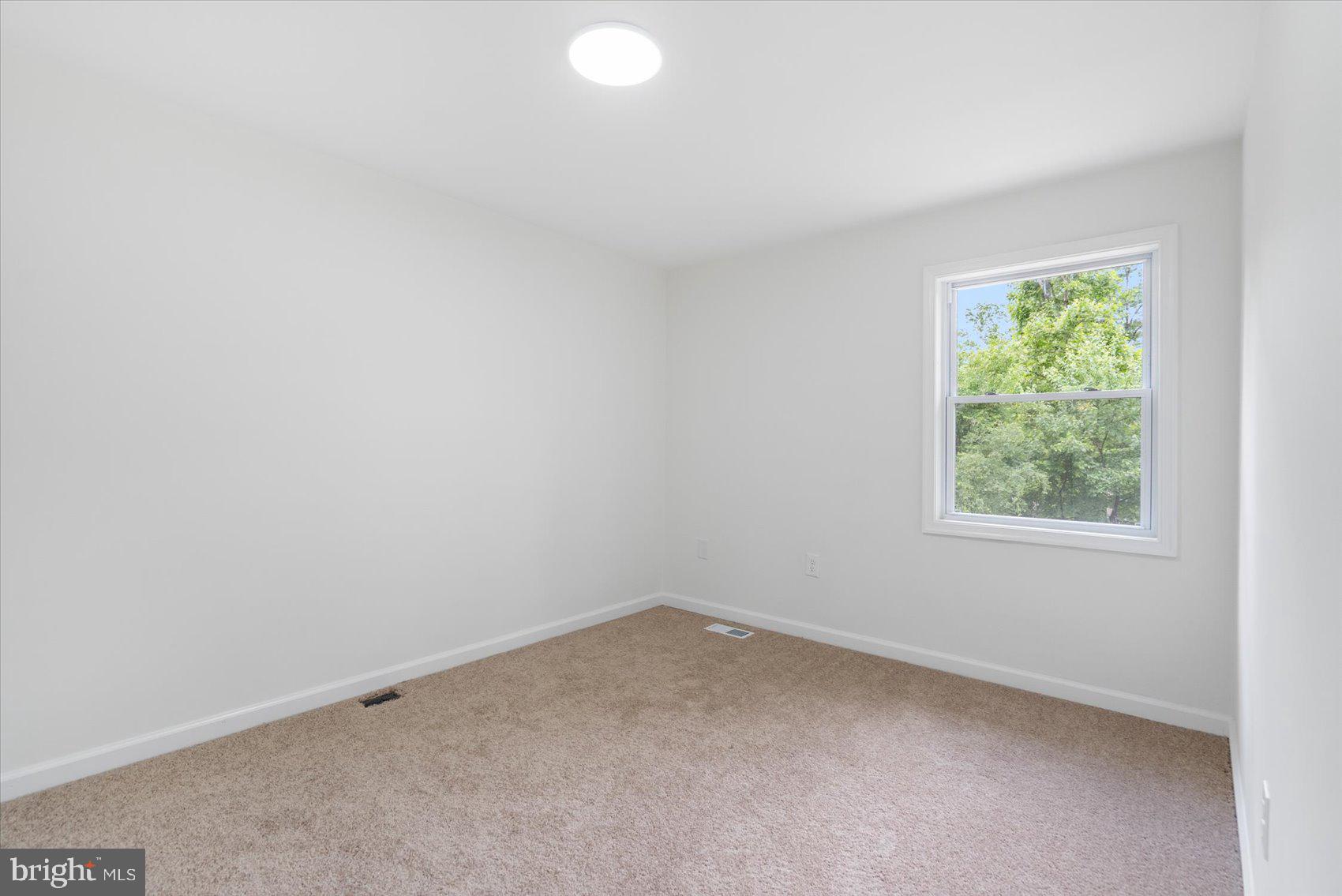 IDLEWOOD - Residential