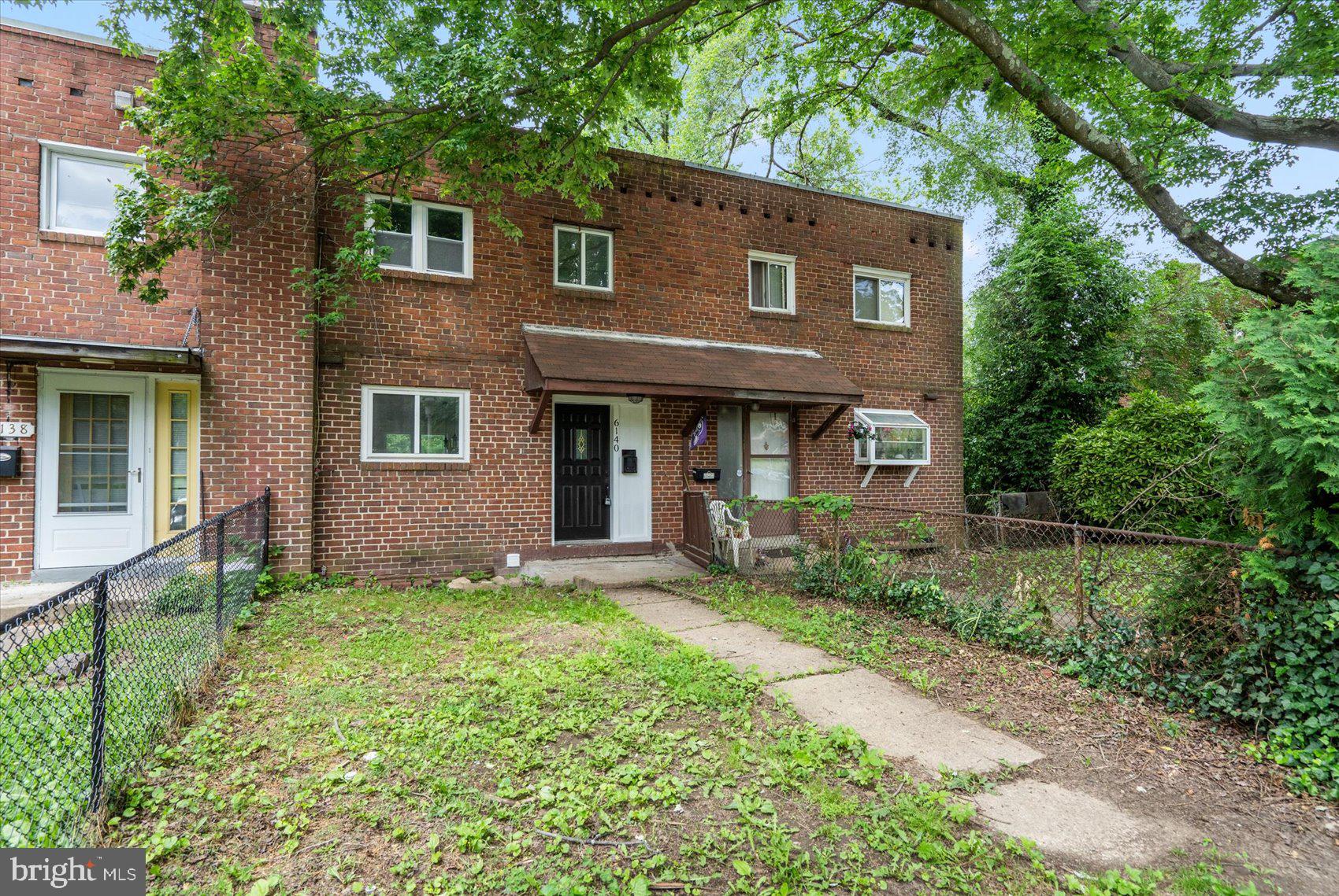 IDLEWOOD - Residential