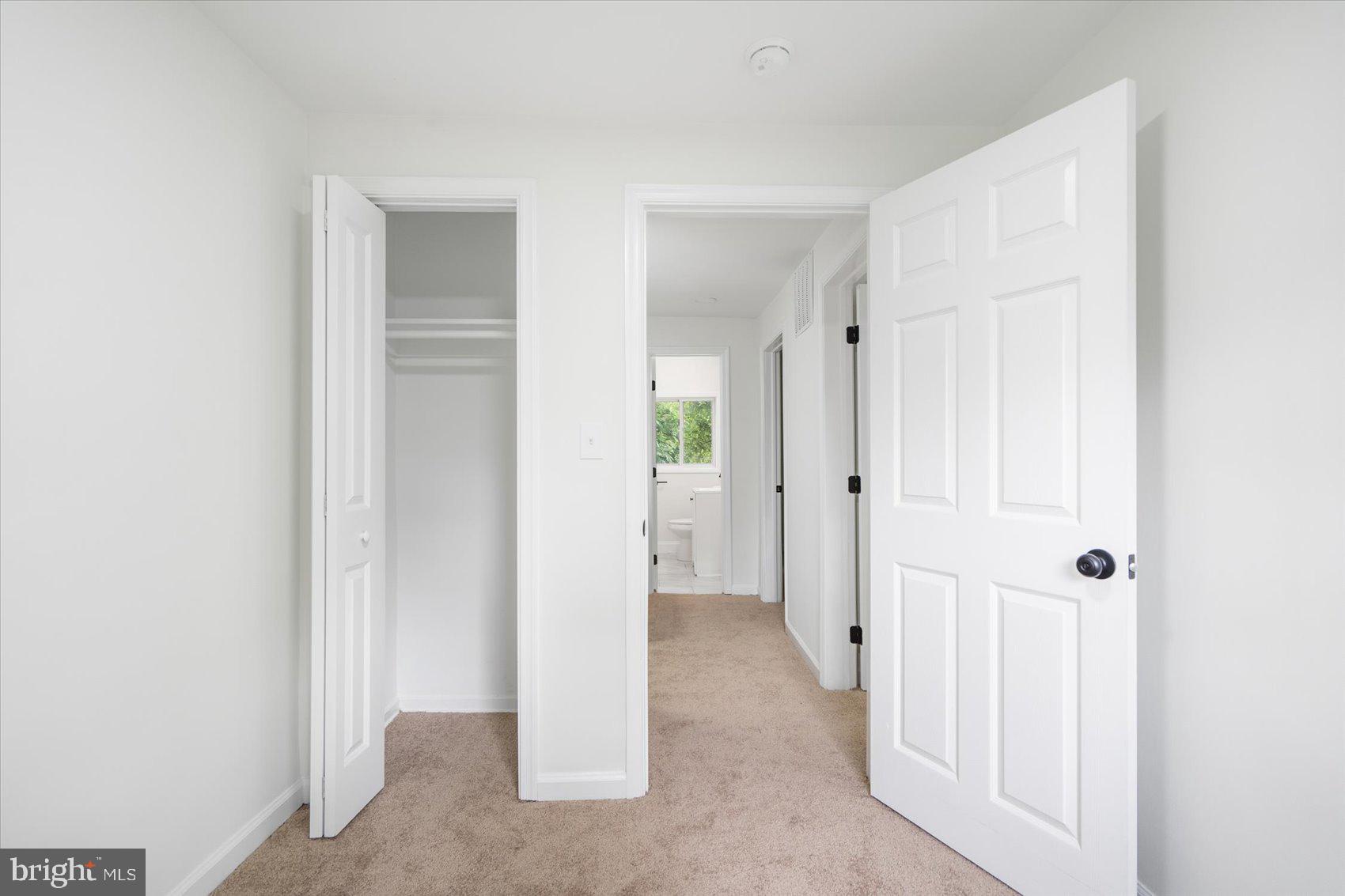 IDLEWOOD - Residential