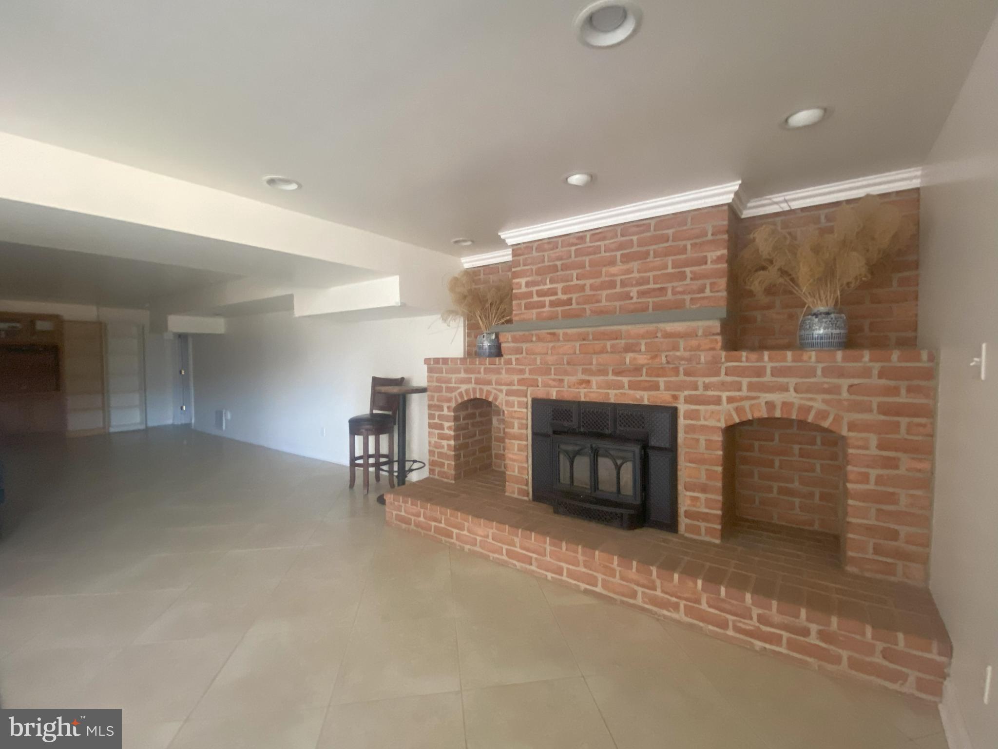 KEEDYSVILLE - Residential