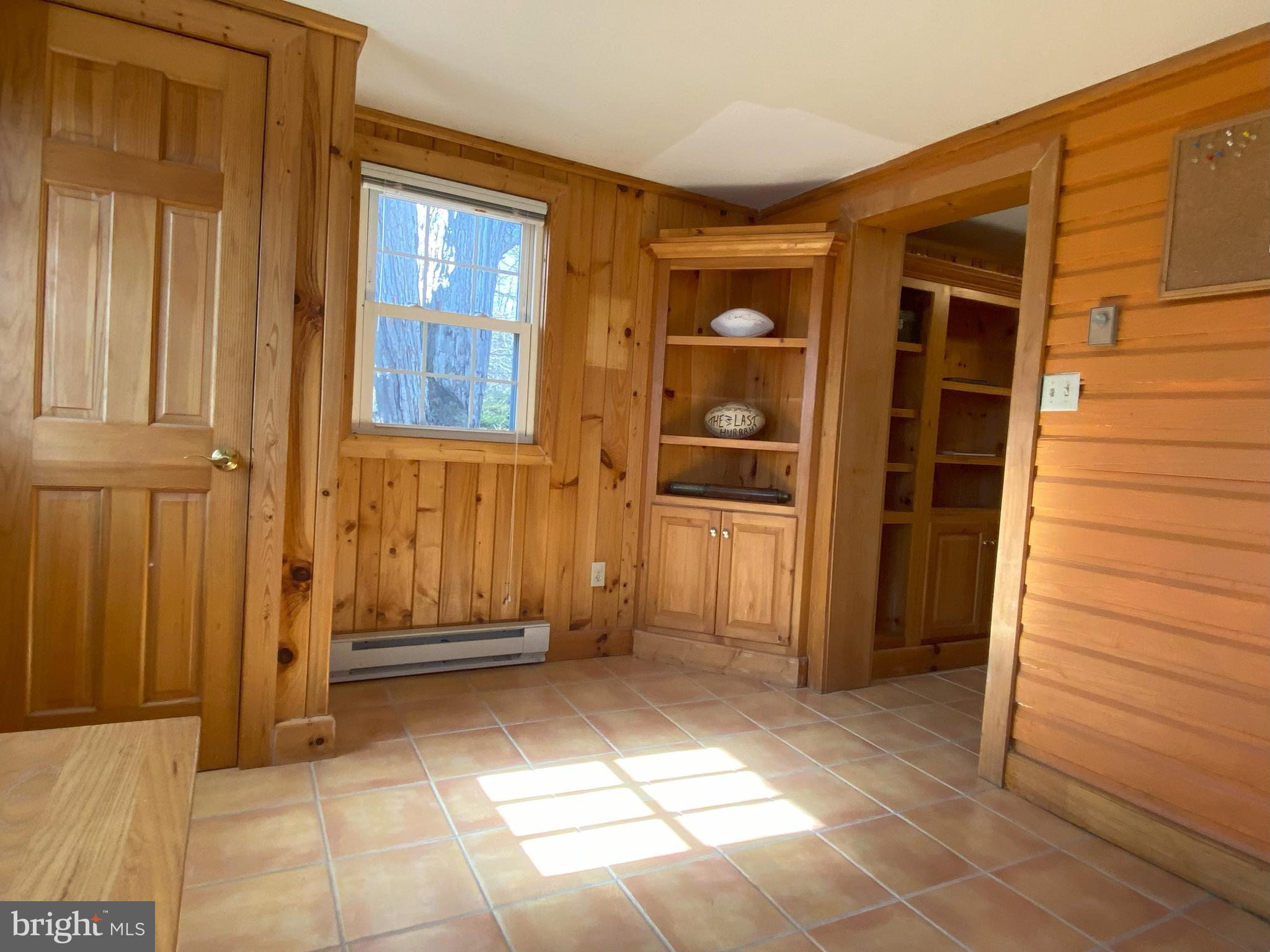 KEEDYSVILLE - Residential