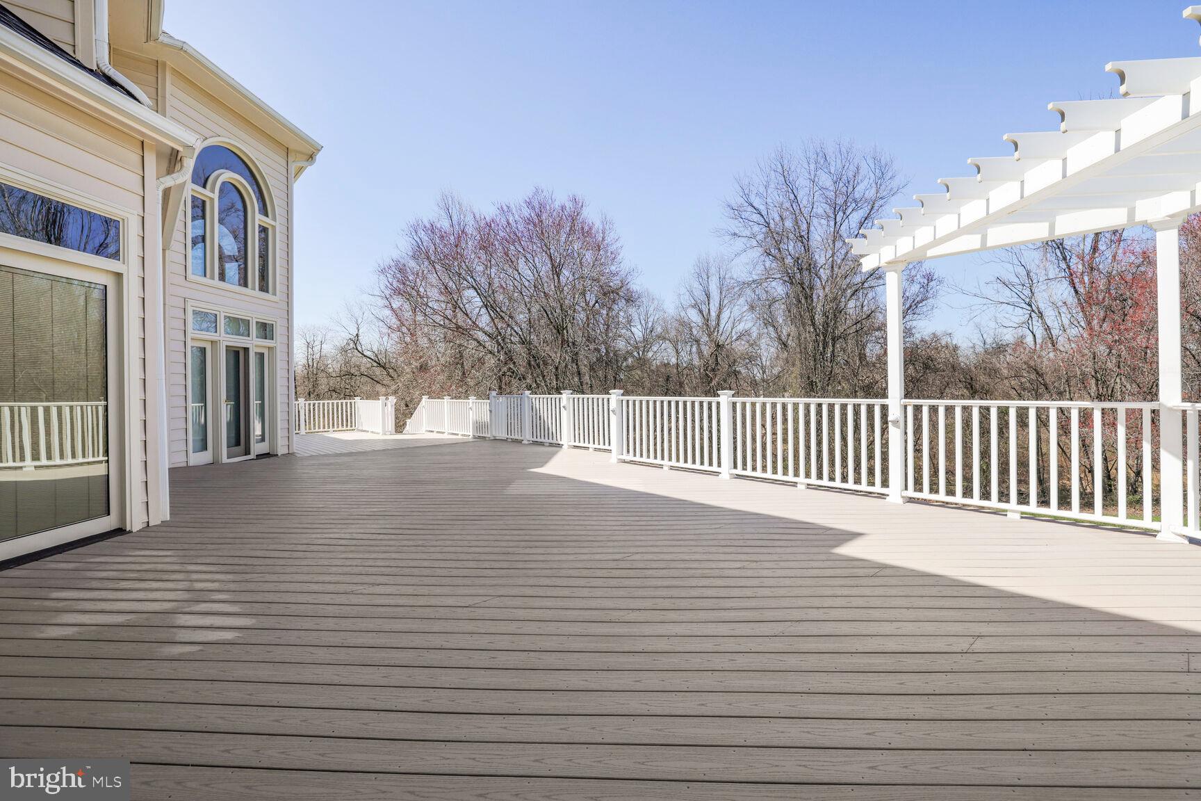 HAMPSHIRE GREENS - Residential