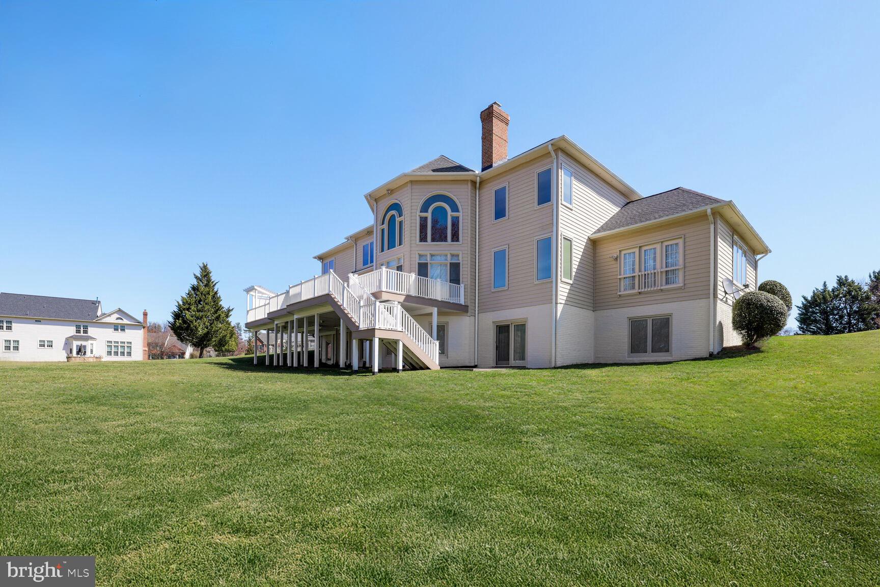 HAMPSHIRE GREENS - Residential