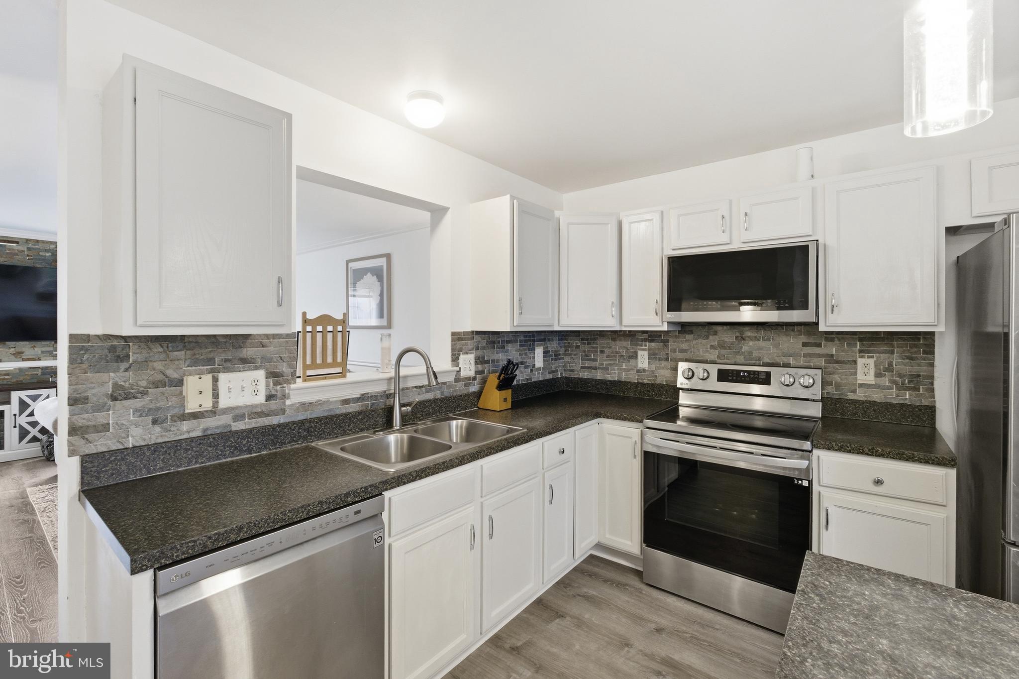 SENECA RIDGE - Residential