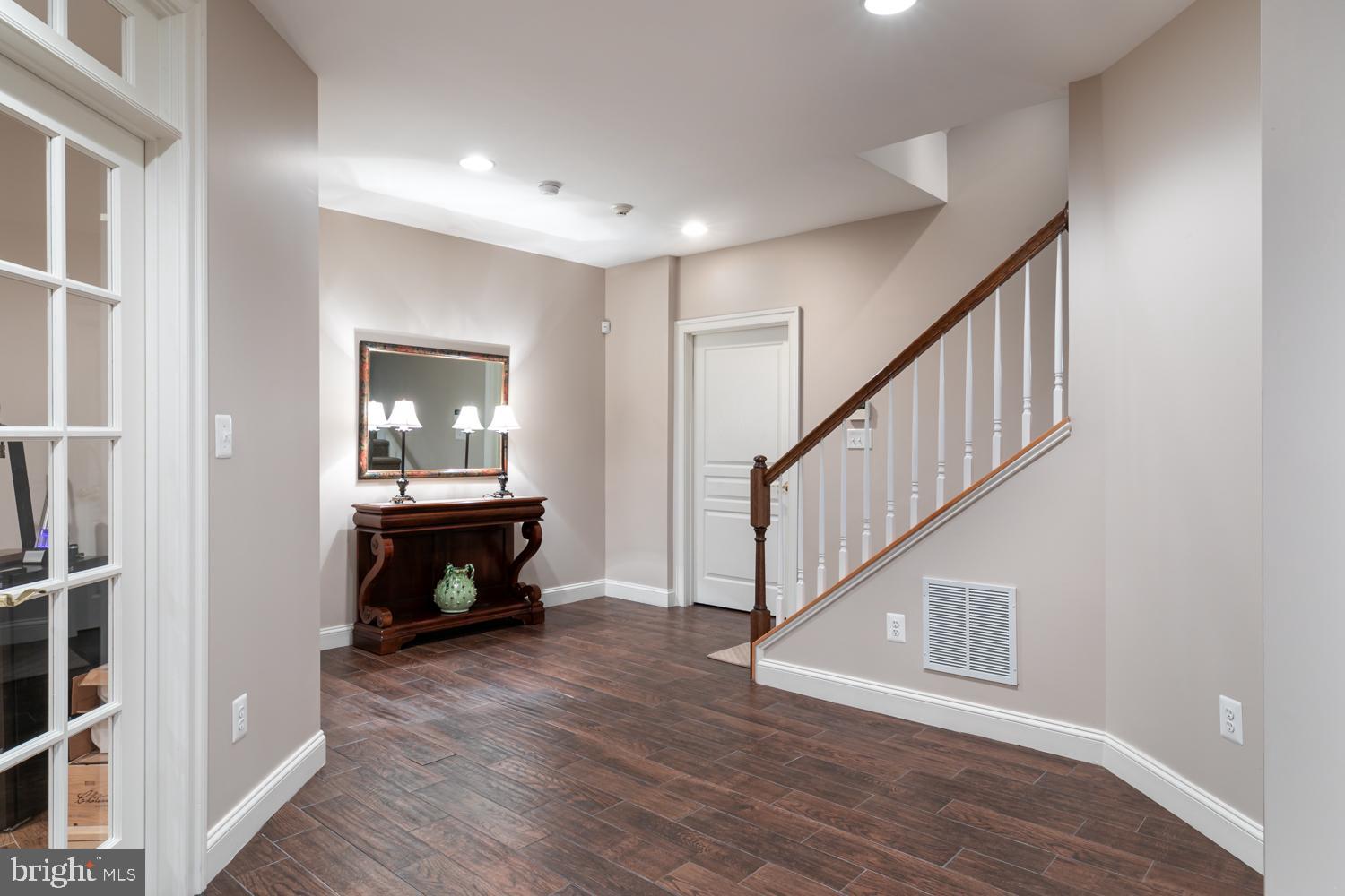 SENECA RIDGE - Residential