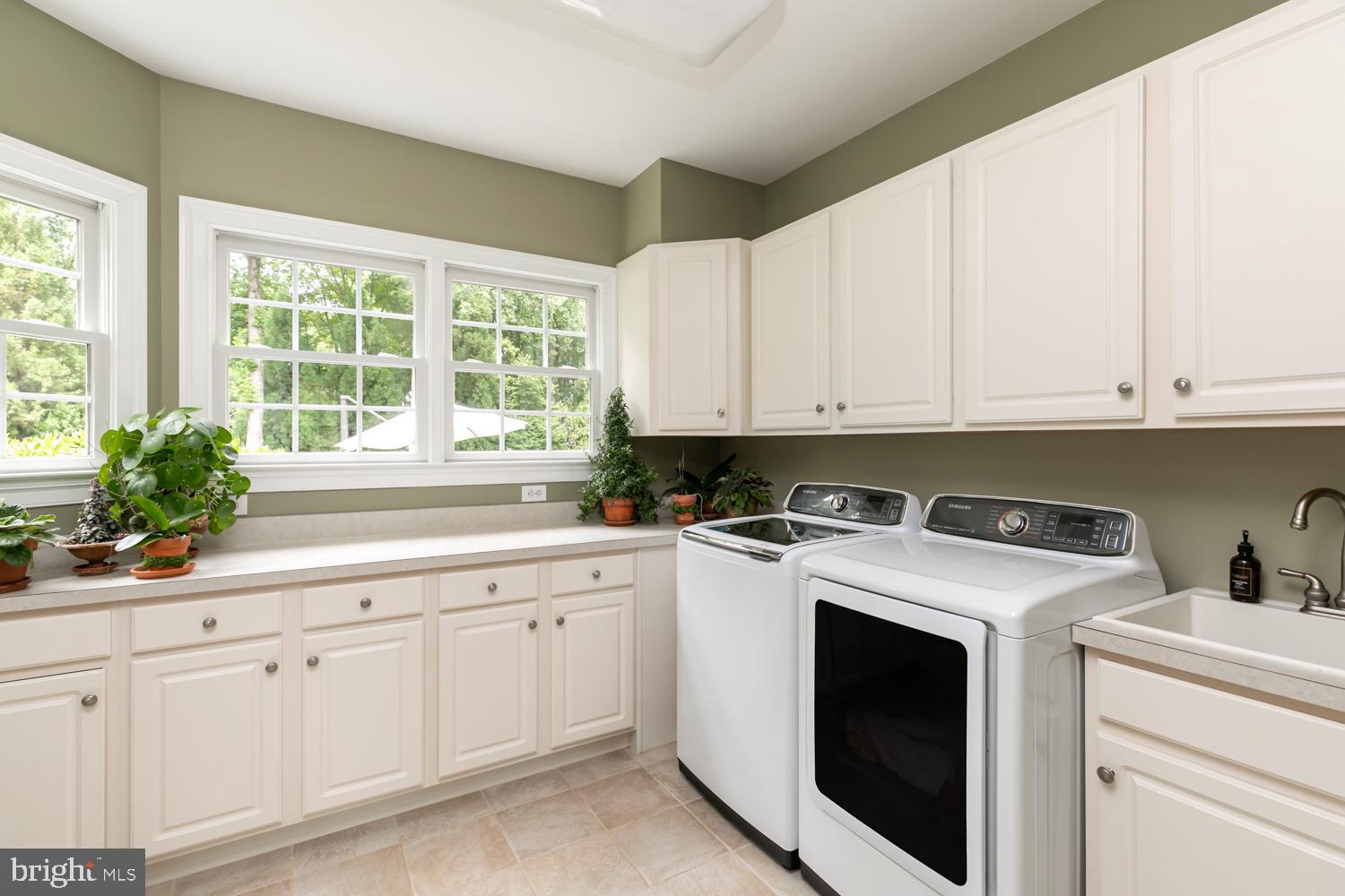 SENECA RIDGE - Residential