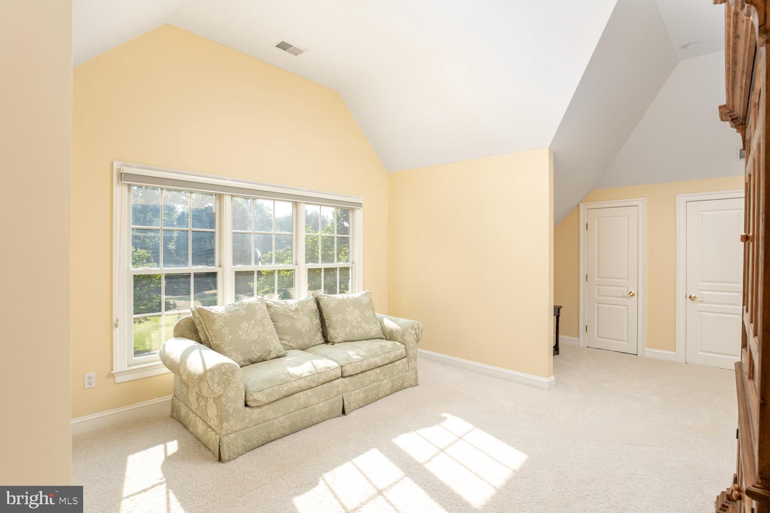 SENECA RIDGE - Residential