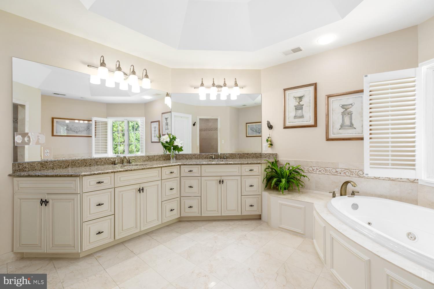 SENECA RIDGE - Residential