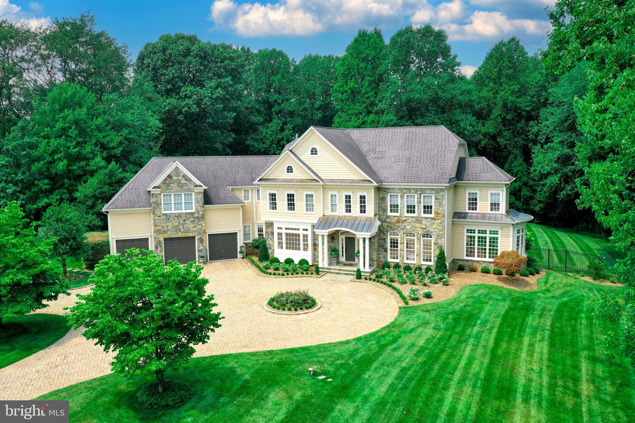 SENECA RIDGE - Residential