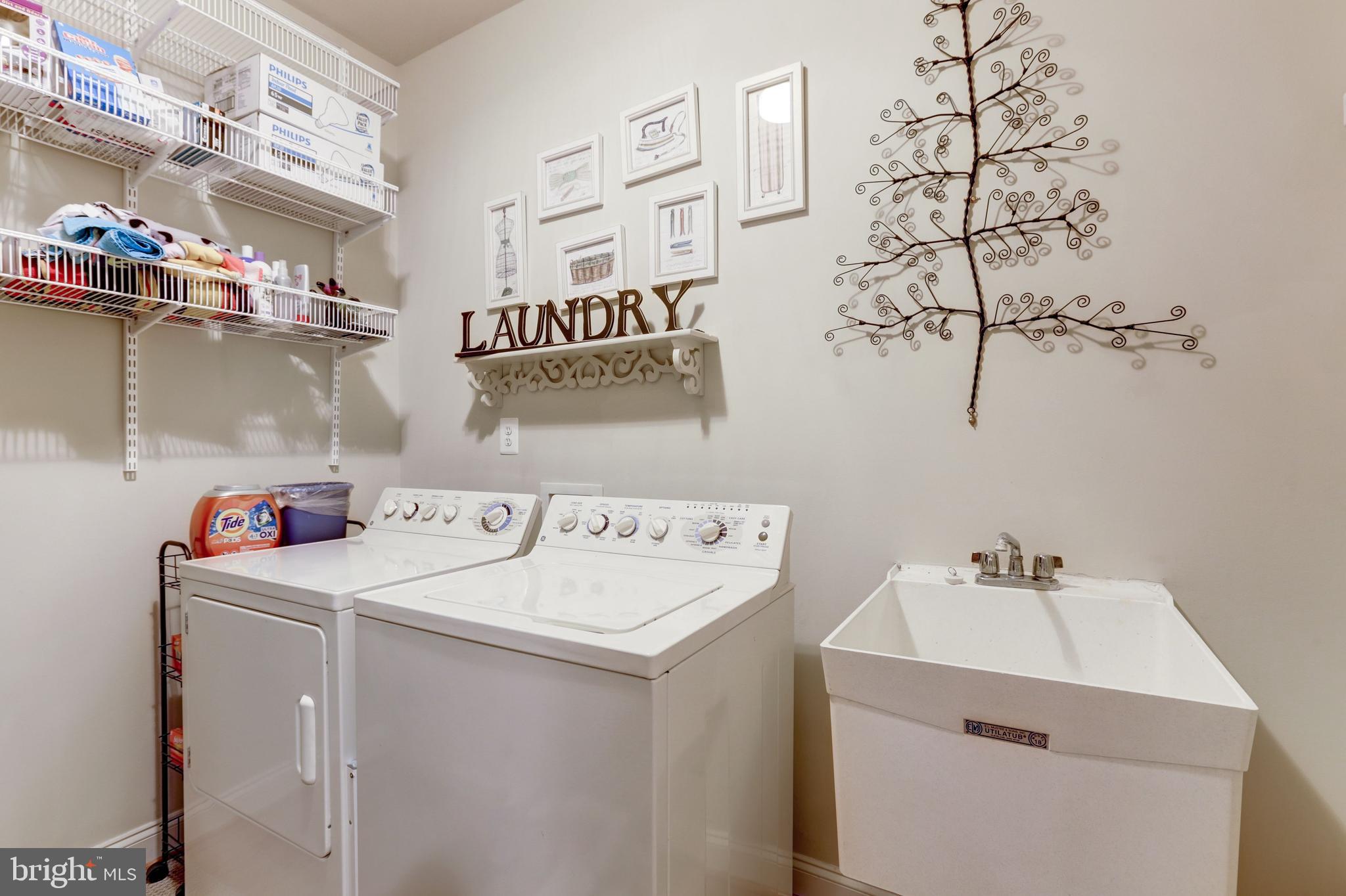 SOUTH RIDING - Residential