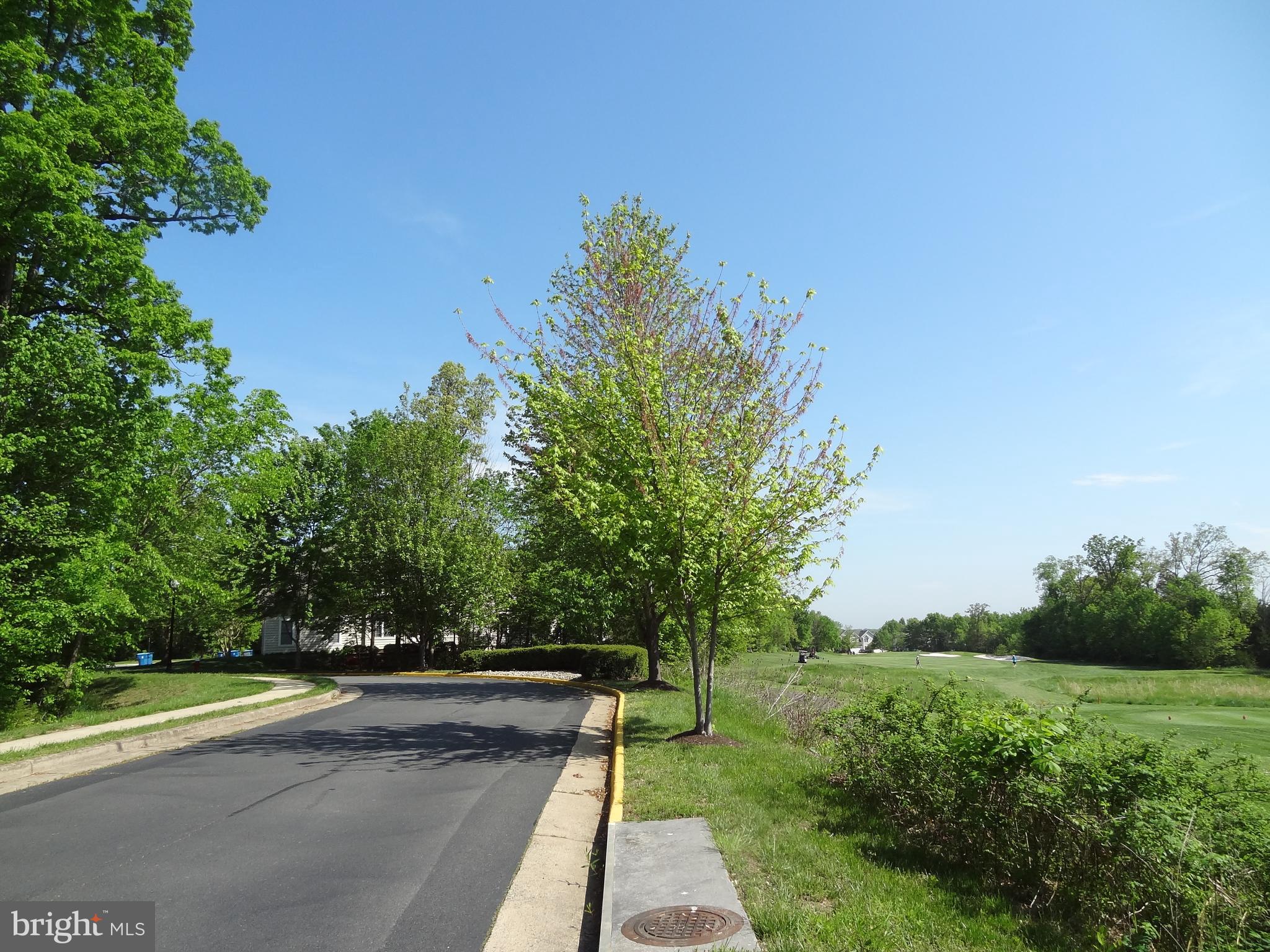 SOUTH RIDING - Residential