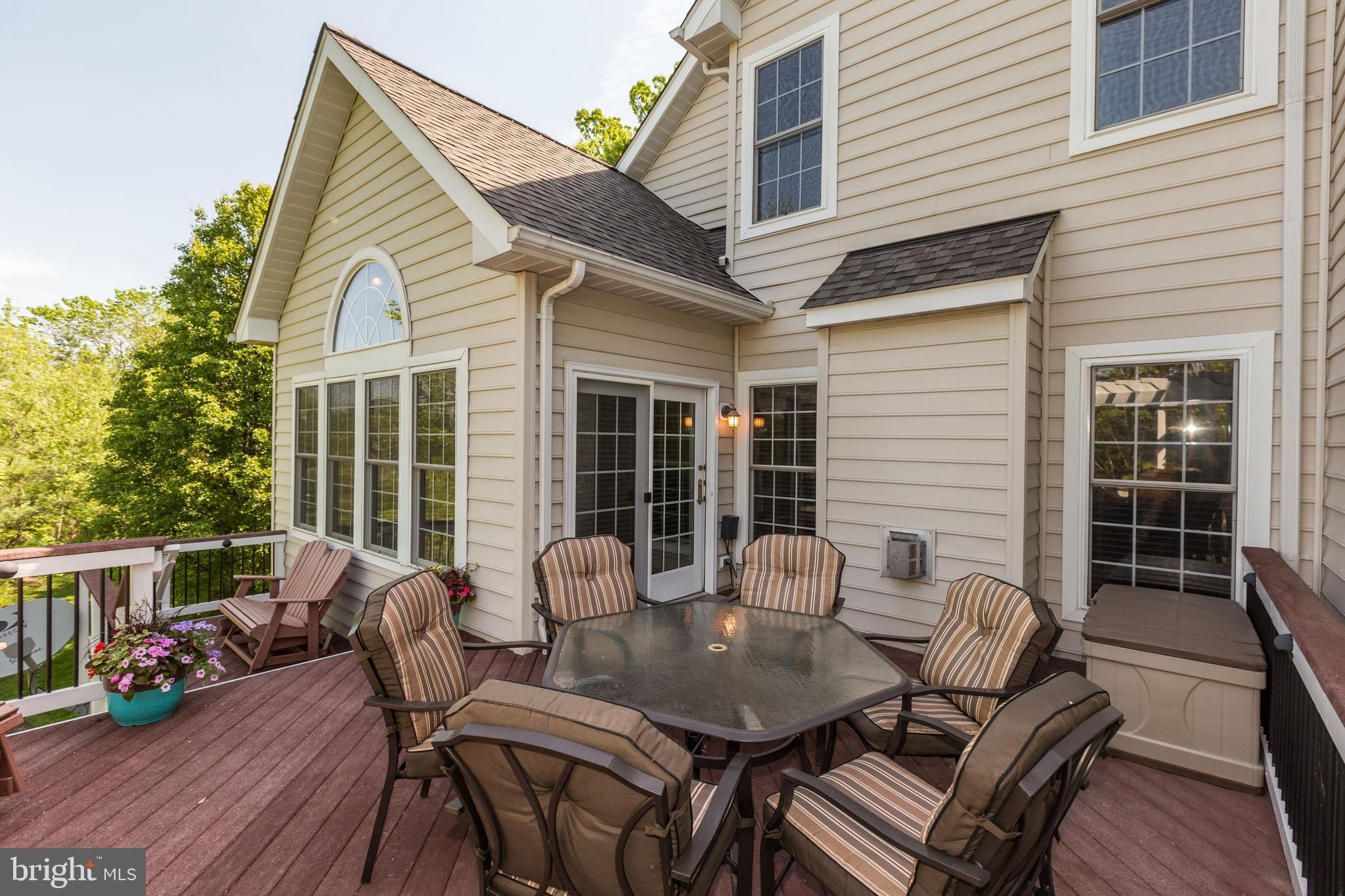 SOUTH RIDING - Residential