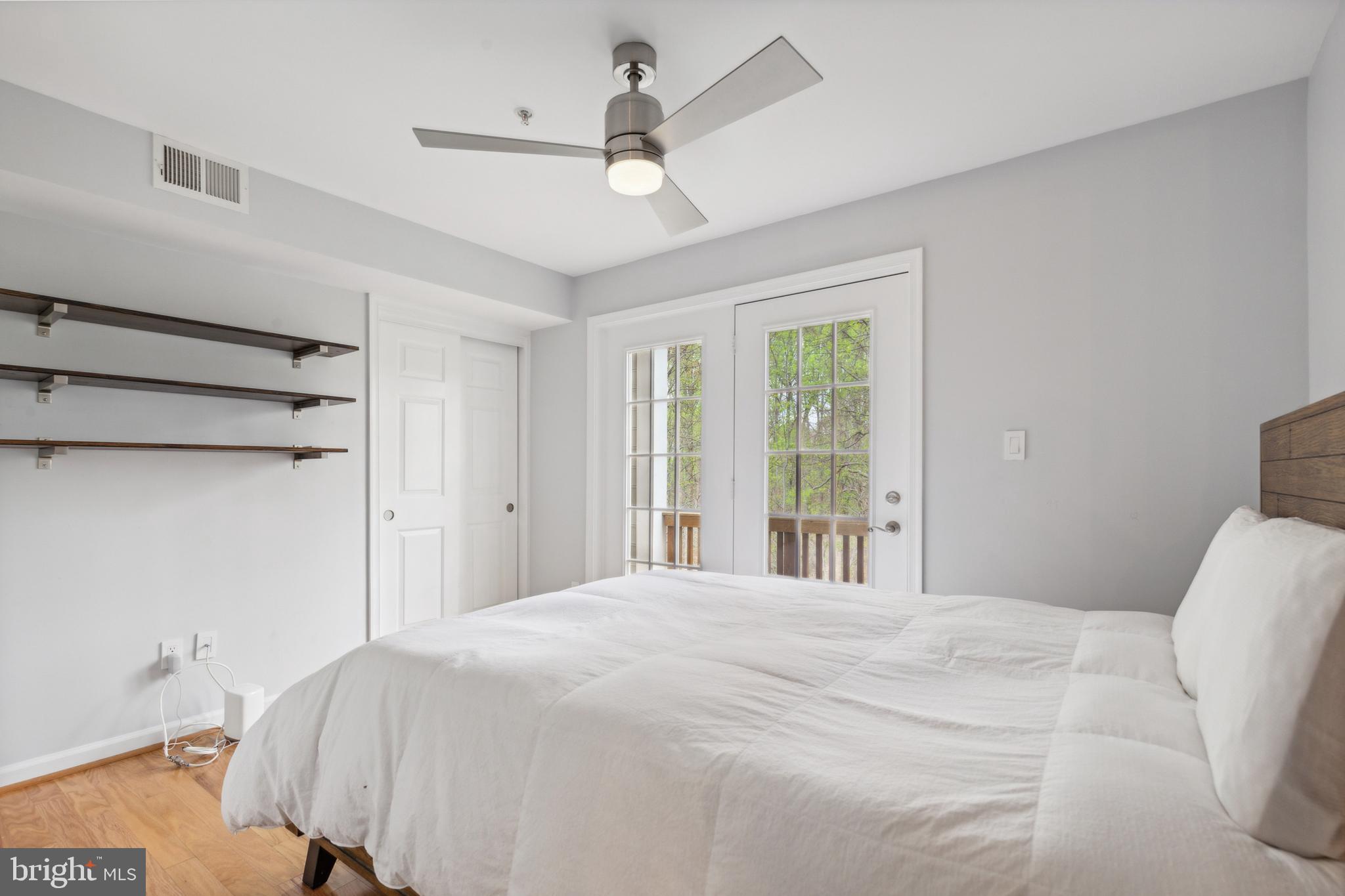 OCCOQUAN POINTE CONDO - Residential