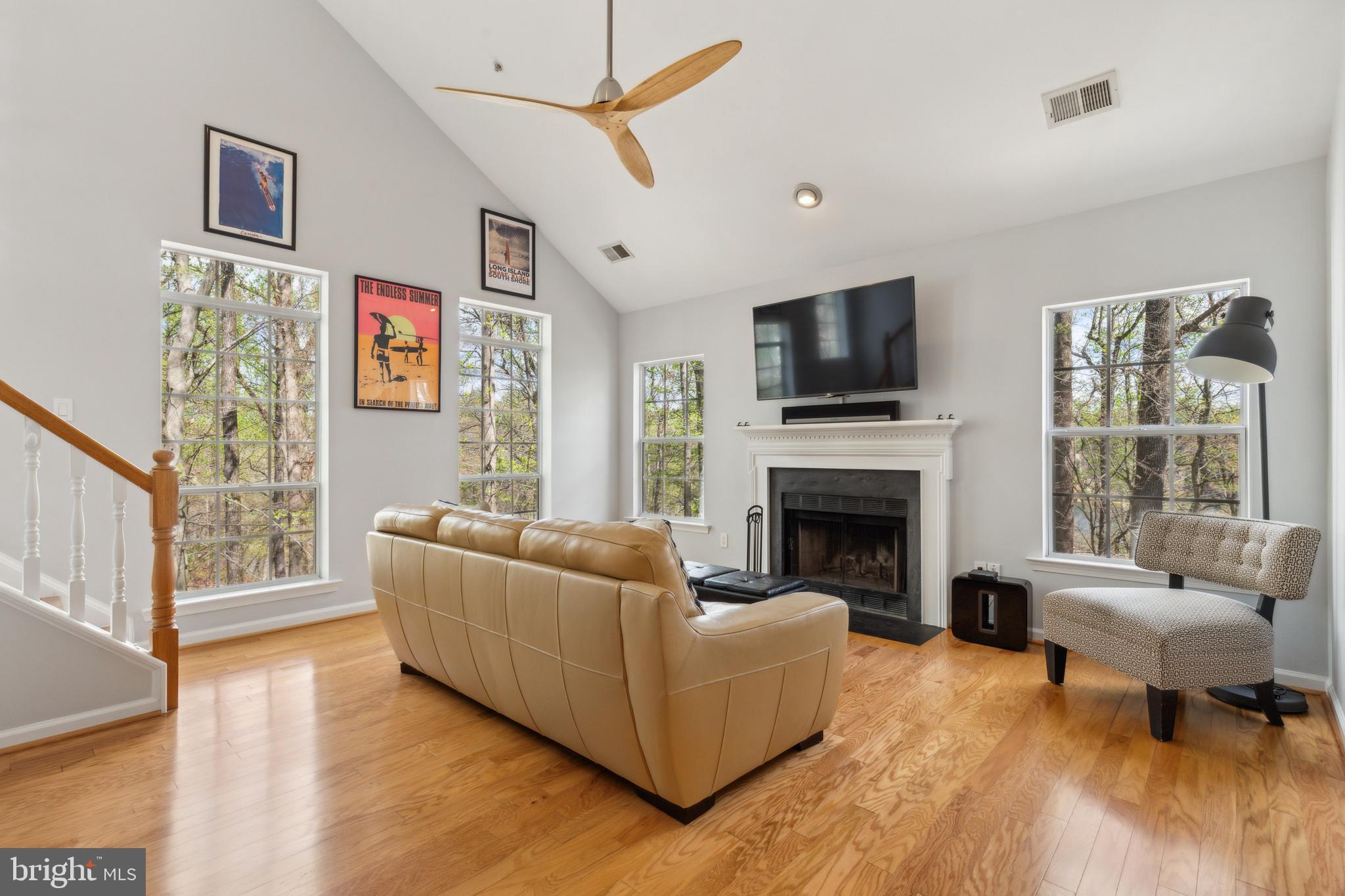 OCCOQUAN POINTE CONDO - Residential