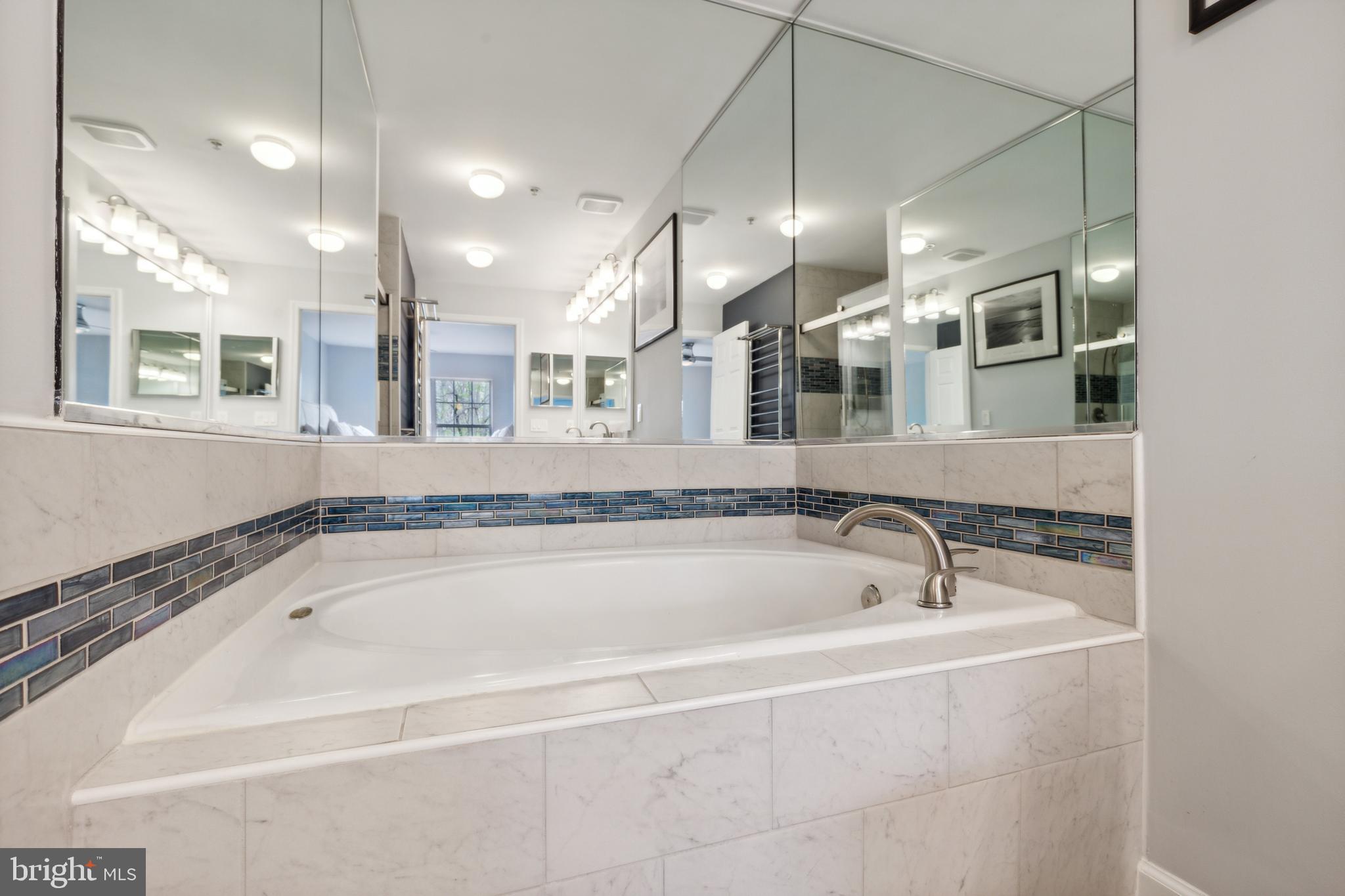 OCCOQUAN POINTE CONDO - Residential