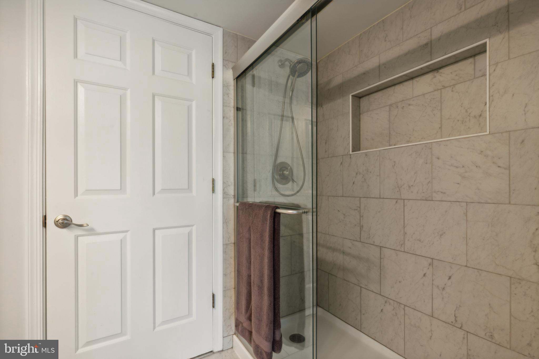 OCCOQUAN POINTE CONDO - Residential