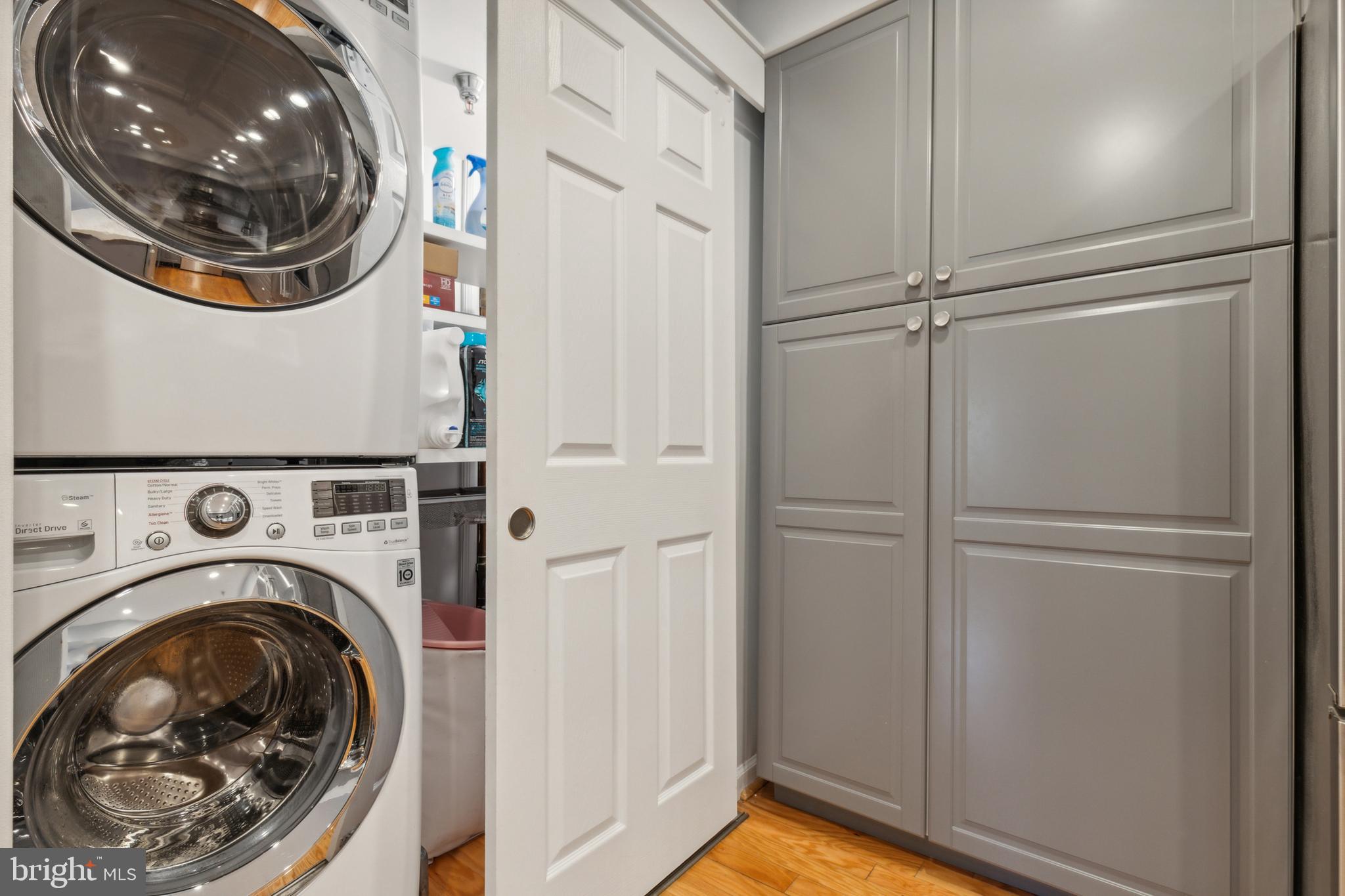 OCCOQUAN POINTE CONDO - Residential