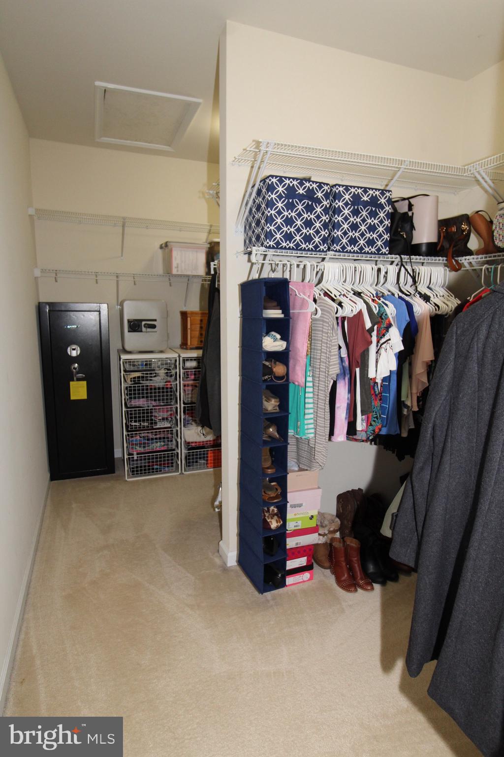 NEW BRISTOW VILLAGE - Residential