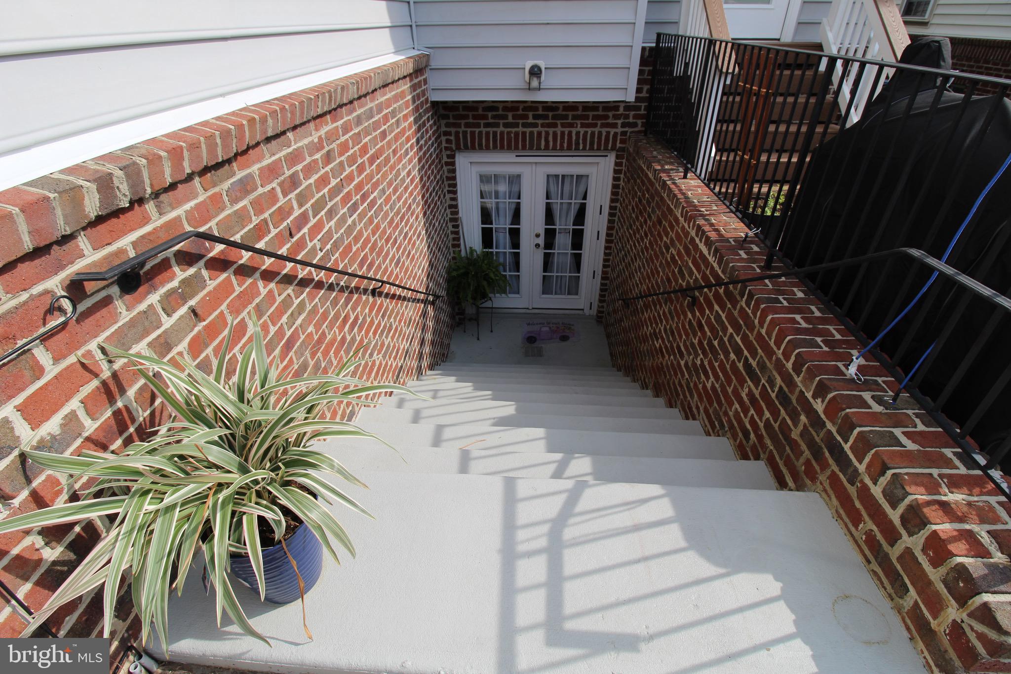 NEW BRISTOW VILLAGE - Residential