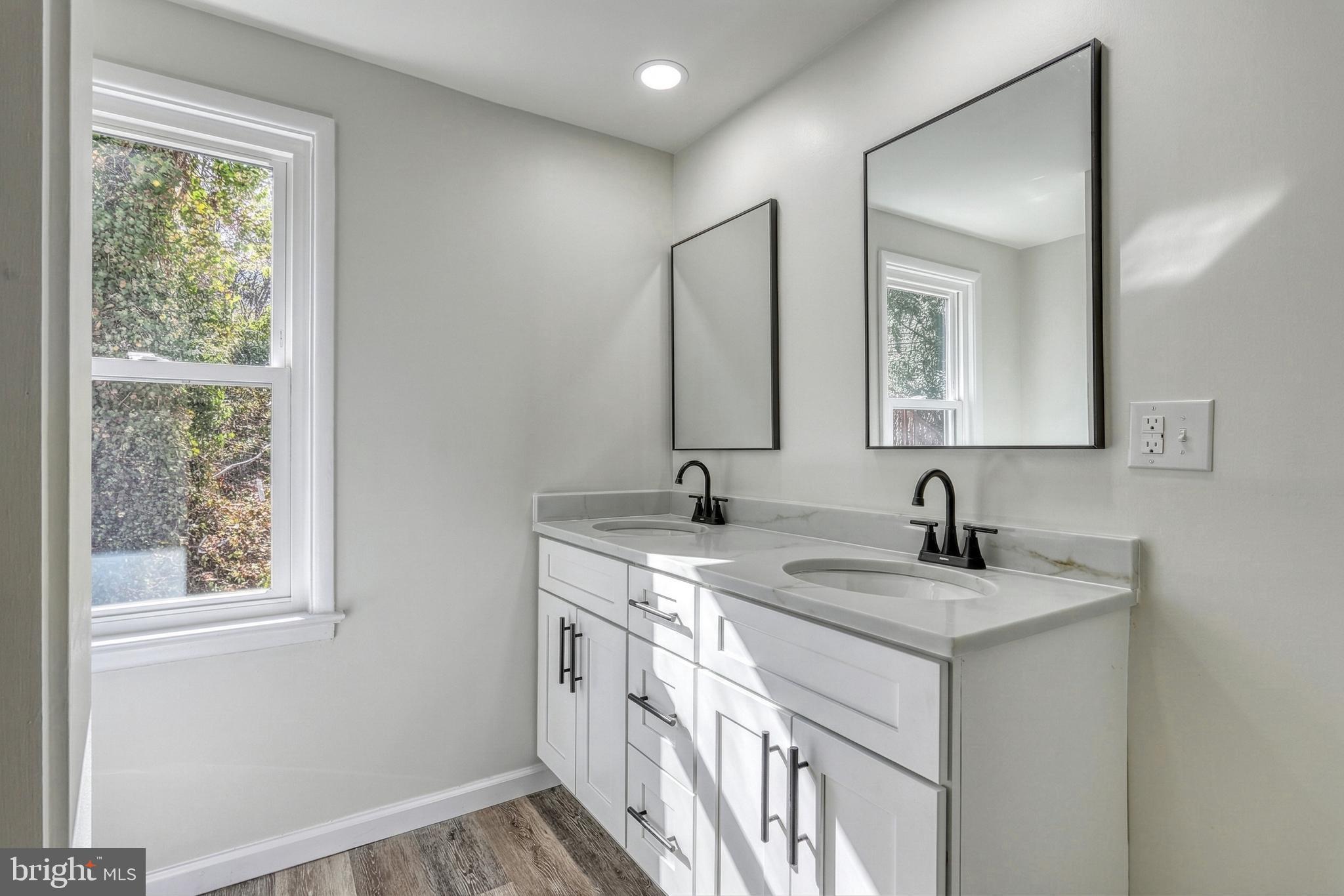 SPRINGETTSBURY - Residential