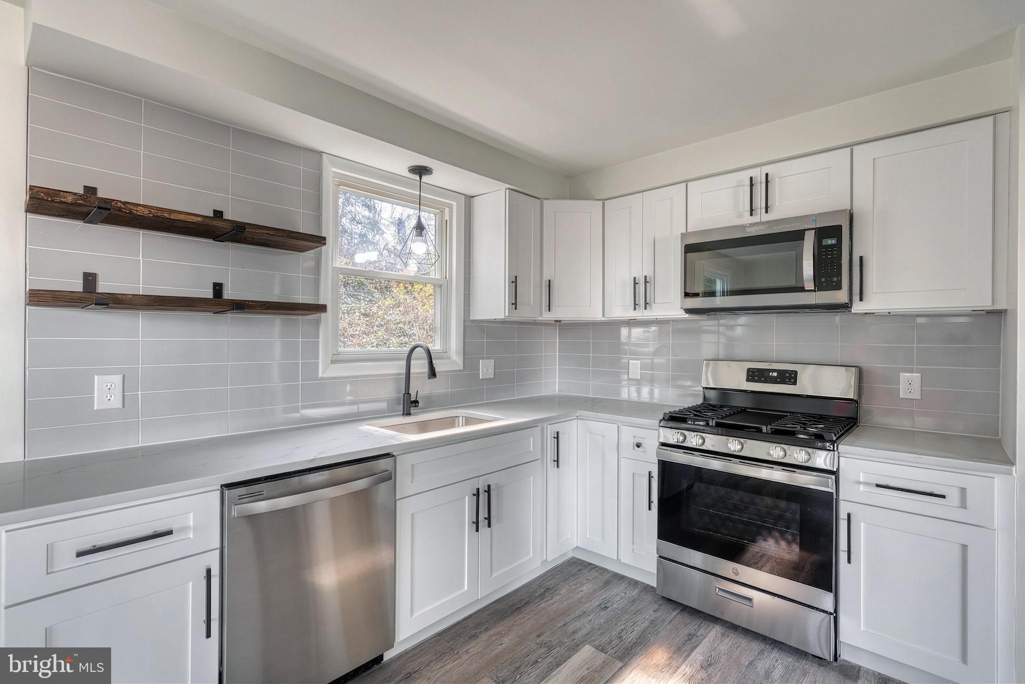 SPRINGETTSBURY - Residential