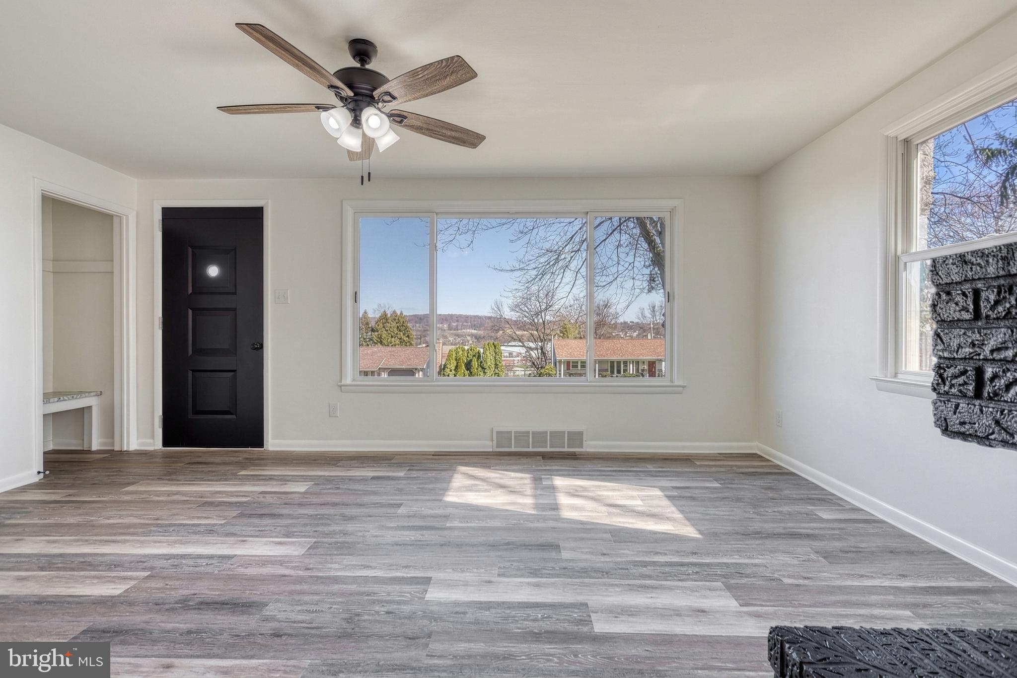 SPRINGETTSBURY - Residential