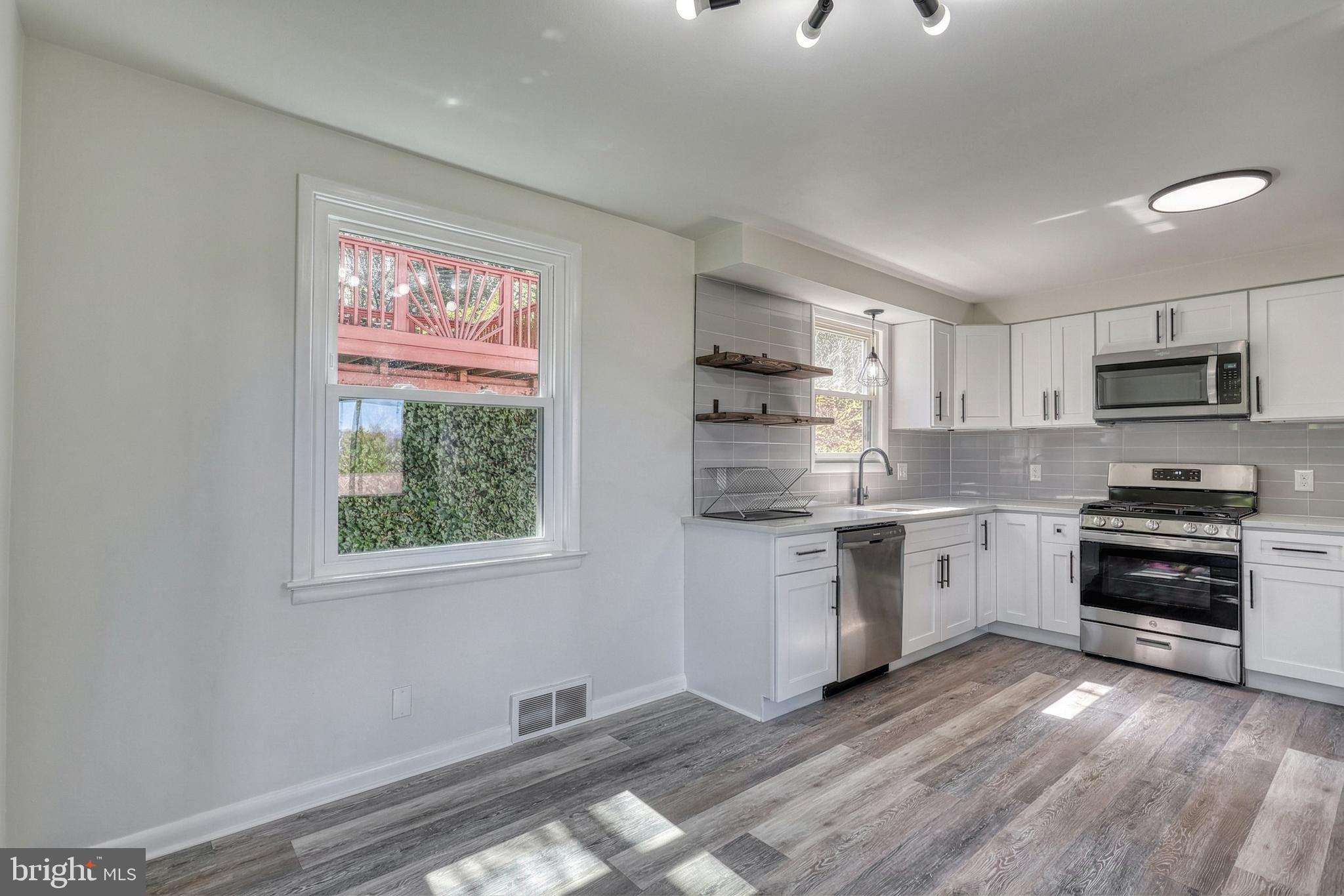 SPRINGETTSBURY - Residential