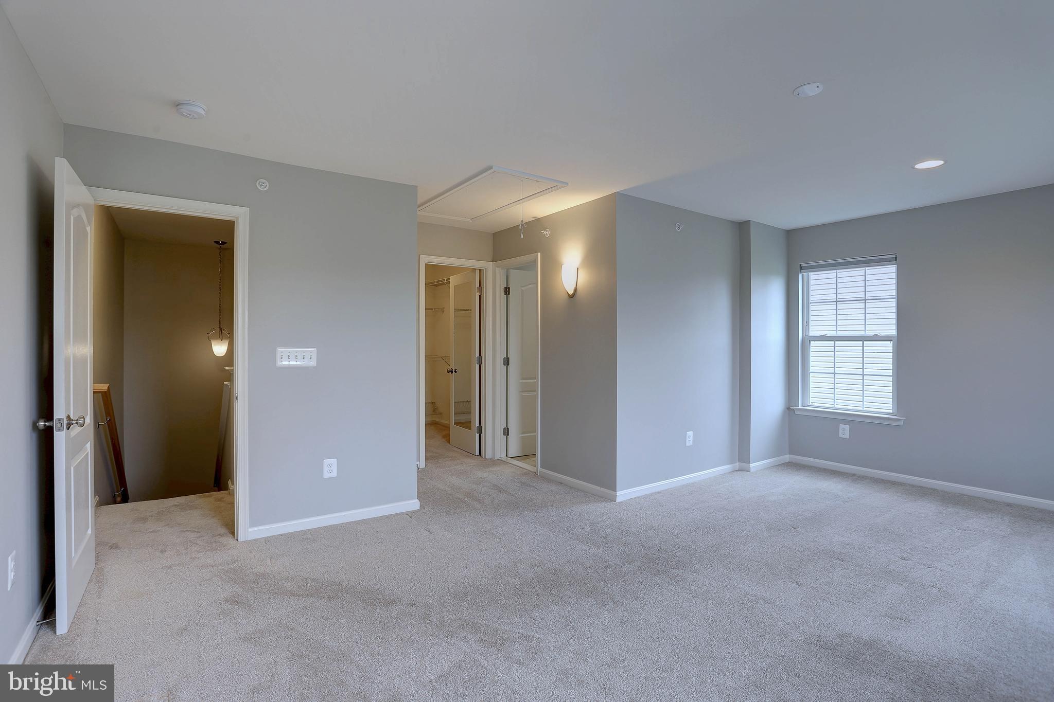 RESERVOIR RIDGE - Residential