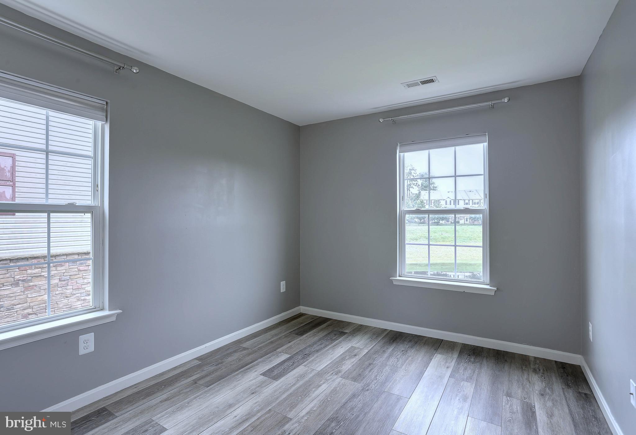 RESERVOIR RIDGE - Residential