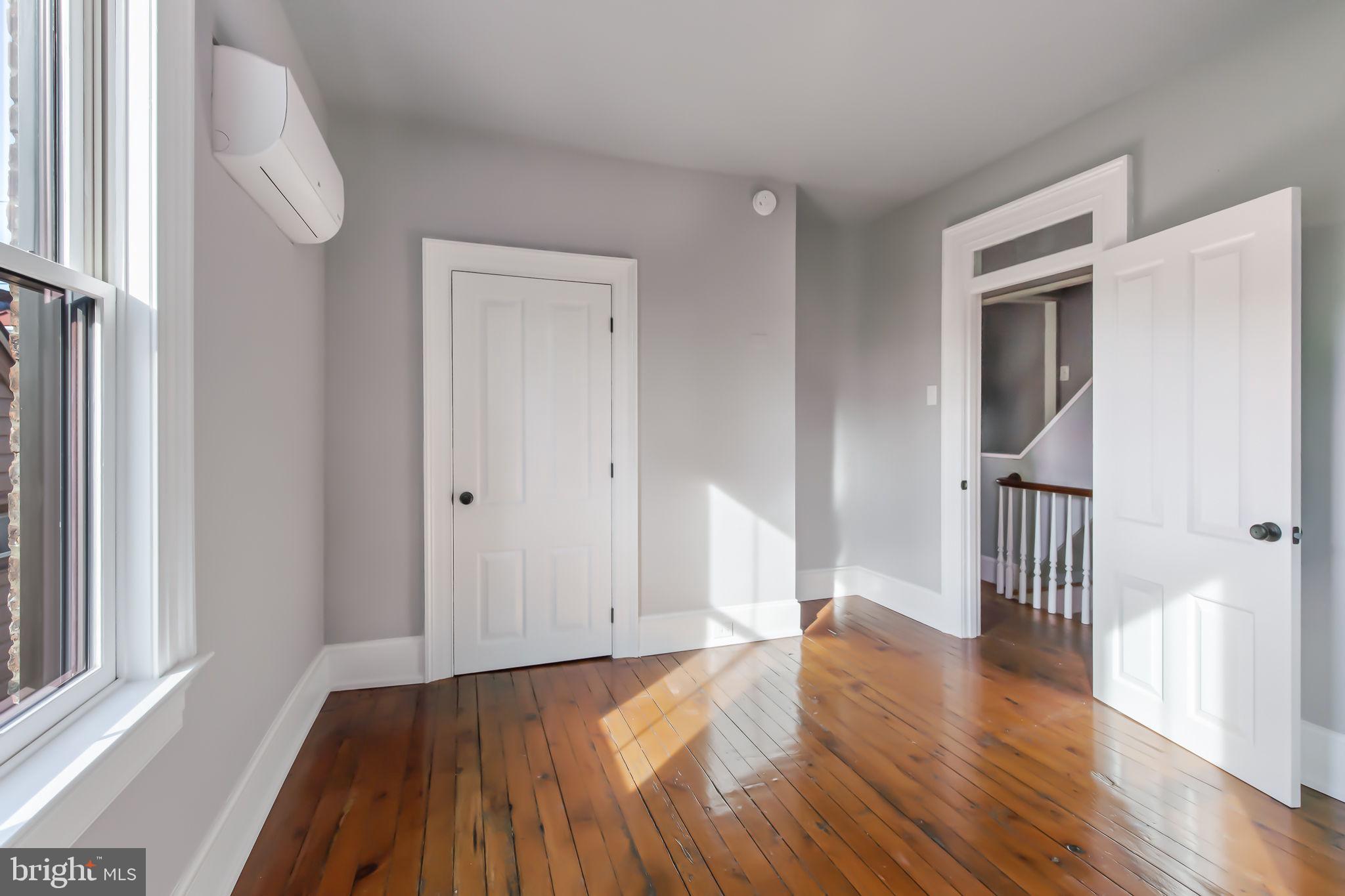 DOWNTOWN LANCASTER - Residential