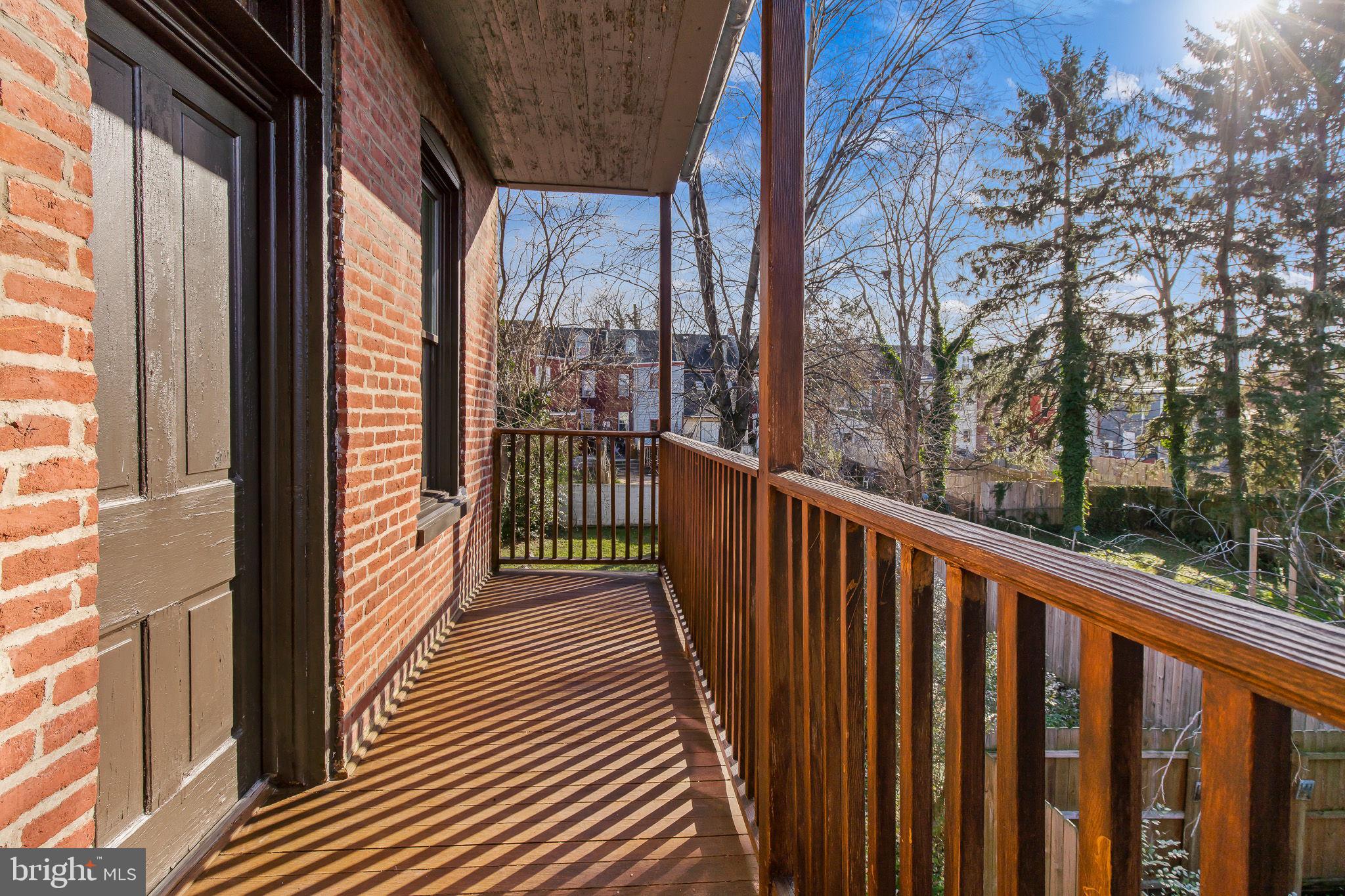 DOWNTOWN LANCASTER - Residential