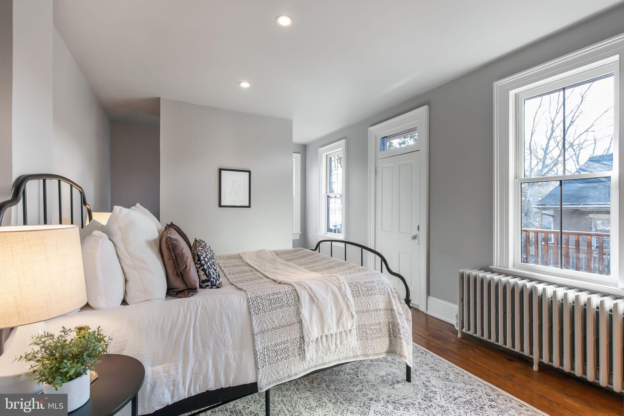 DOWNTOWN LANCASTER - Residential